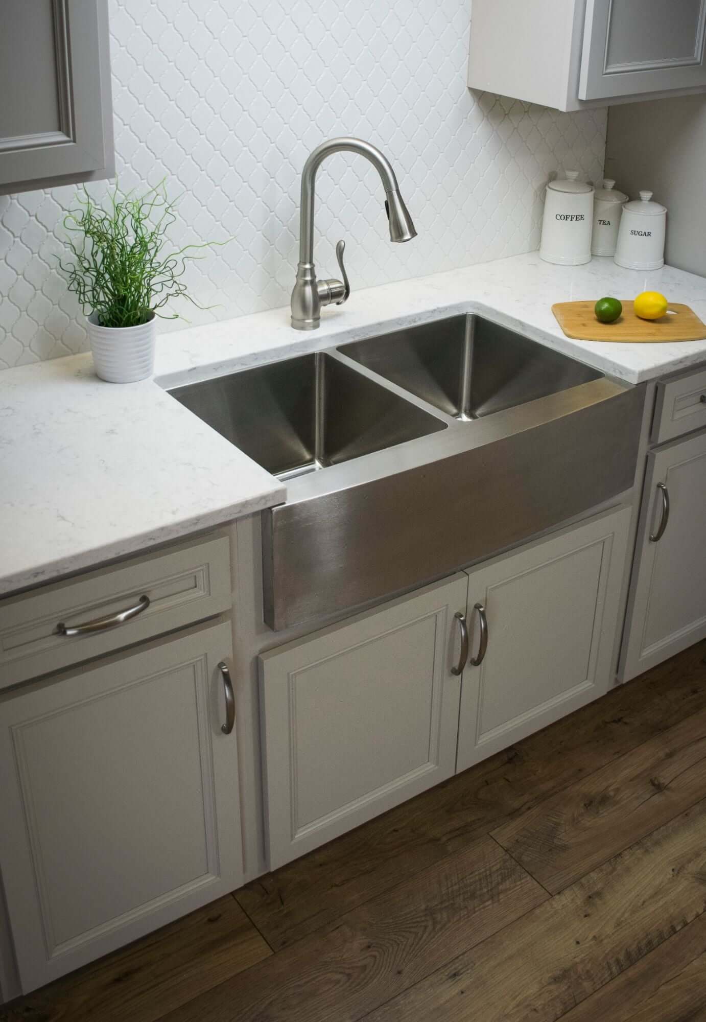 Alternate Image for Karran Elite 36" Stainless Steel Farmhouse Sink with Accessories, 50/50 Double Bowl, 16 Gauge, EL-88-PK1
