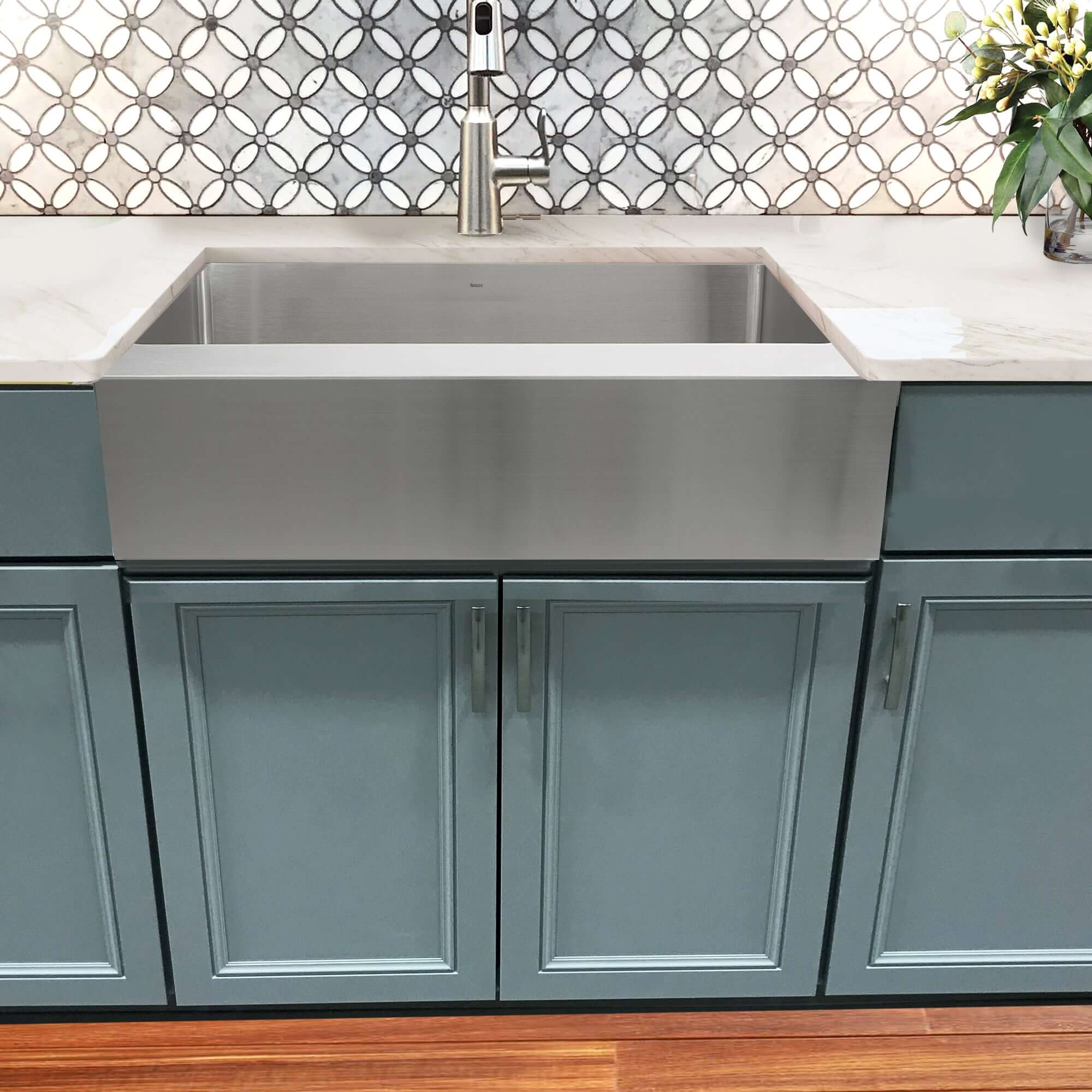 Alternate Image for Nantucket Sinks Pro Series 33" 304 Stainless Steel Retrofit Farmhouse Sink with Accessories, EZApron33-9
