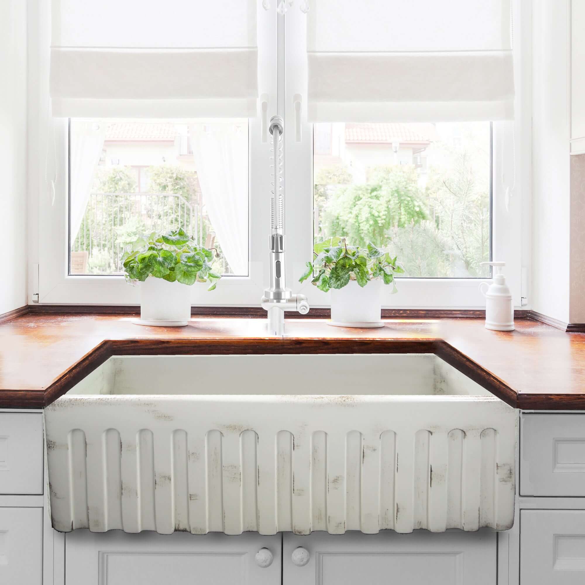 Nantucket Sinks Vineyard 33" Fireclay Farmhouse Sink, Pale Yellow, FCFS3320S-ShabbyStraw