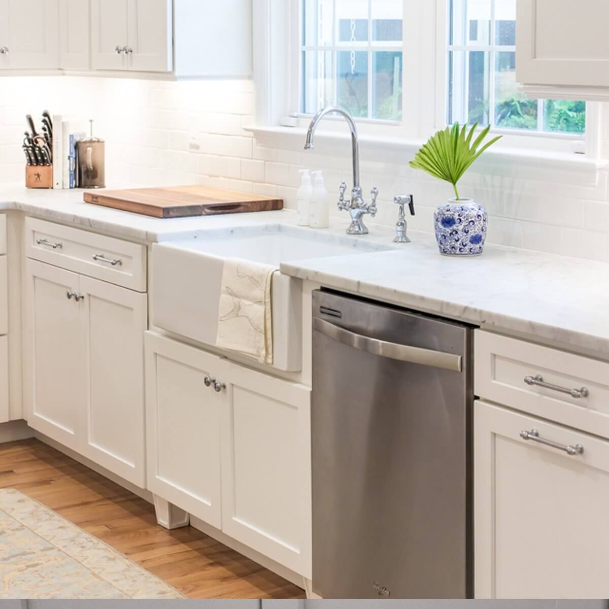Alternate Image for Nantucket Sinks Cape 30" Fireclay Farmhouse Sink, White, Hyannis-30