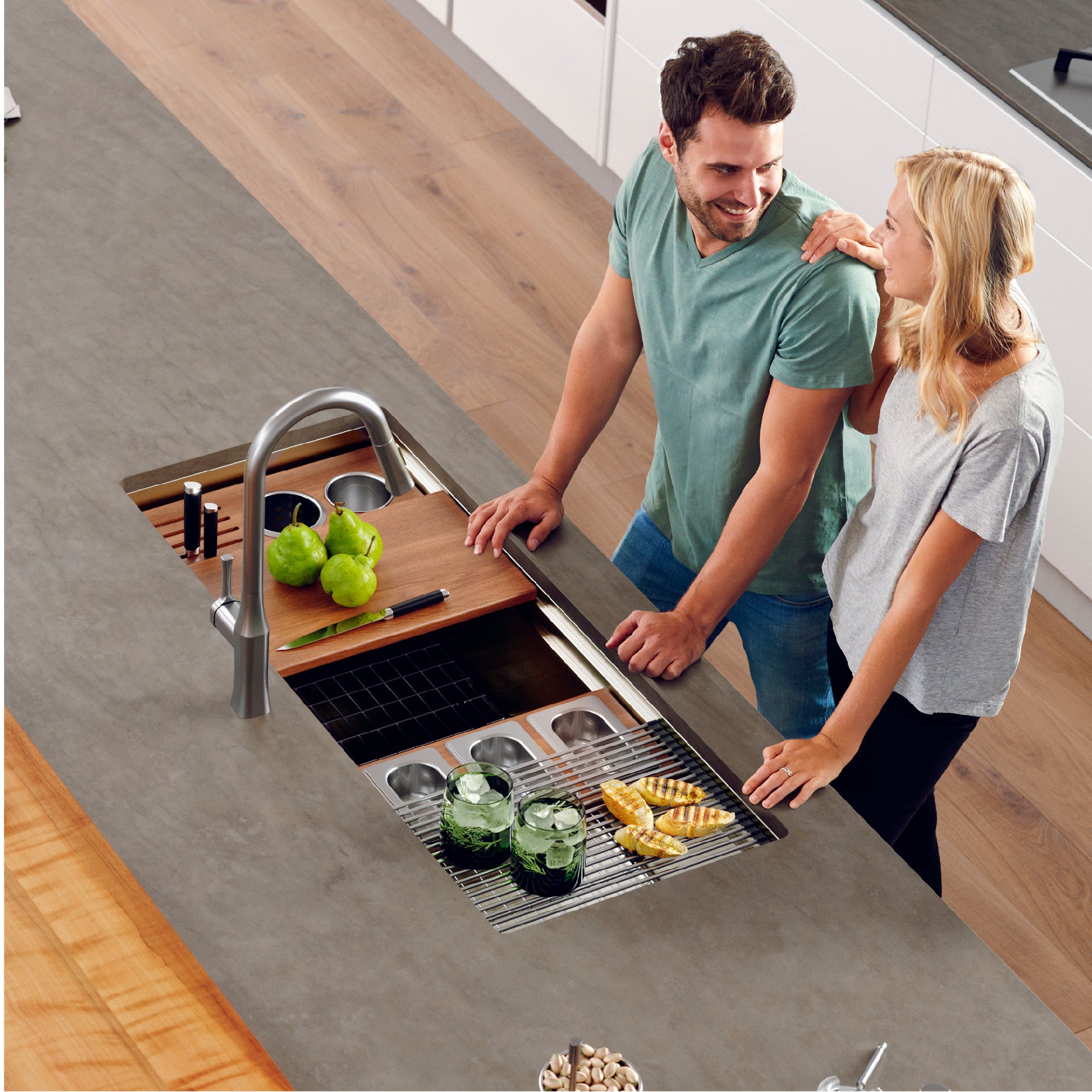 Alternate Image for Karran Standerton 1.8 GPM Single Lever Handle Lead-free Brass ADA Kitchen Faucet, Pull-Down Kitchen, Stainless Steel, KKF140SS