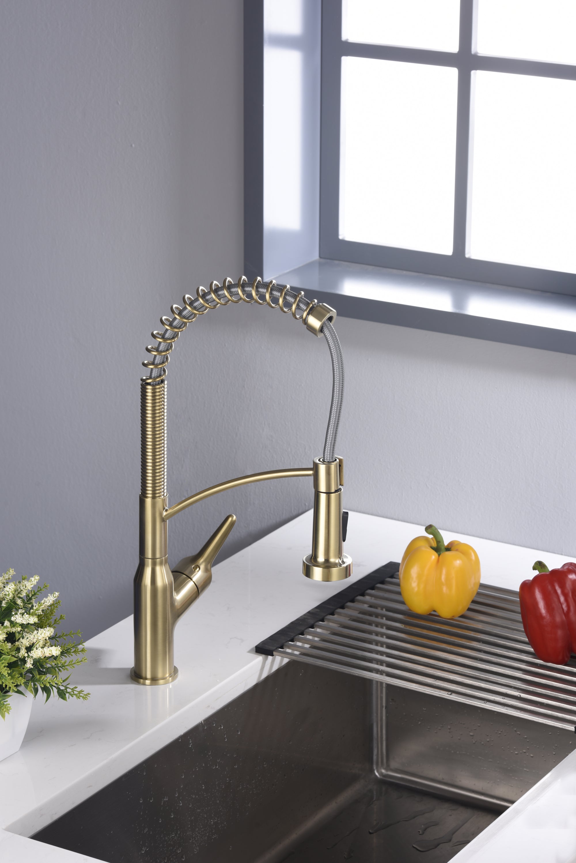 Alternate Image for Karran Scottsdale Single Lever Handle Lead-free Brass ADA Kitchen Faucet, Pull Down, Brushed Gold, KKF210BG