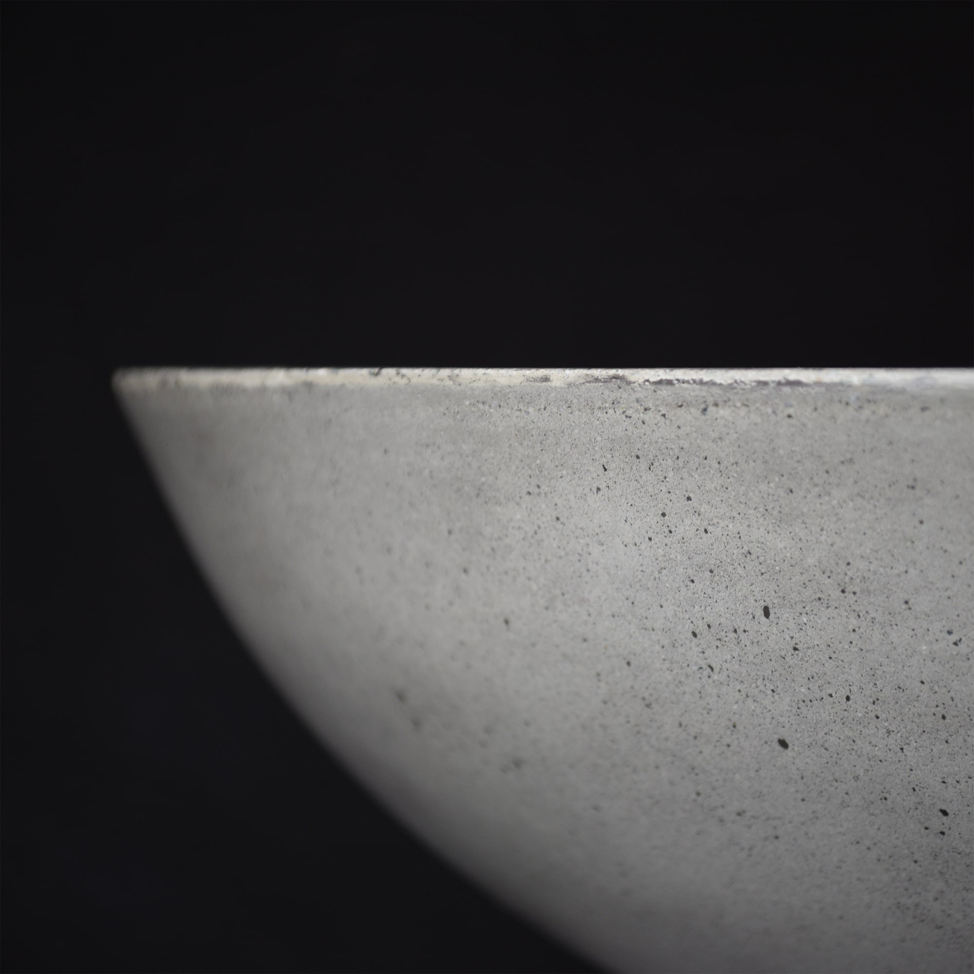Alternate Image for Native Trails Morro 17" Round NativeStone Concrete Bathroom Sink, Ash, NSL1705-A