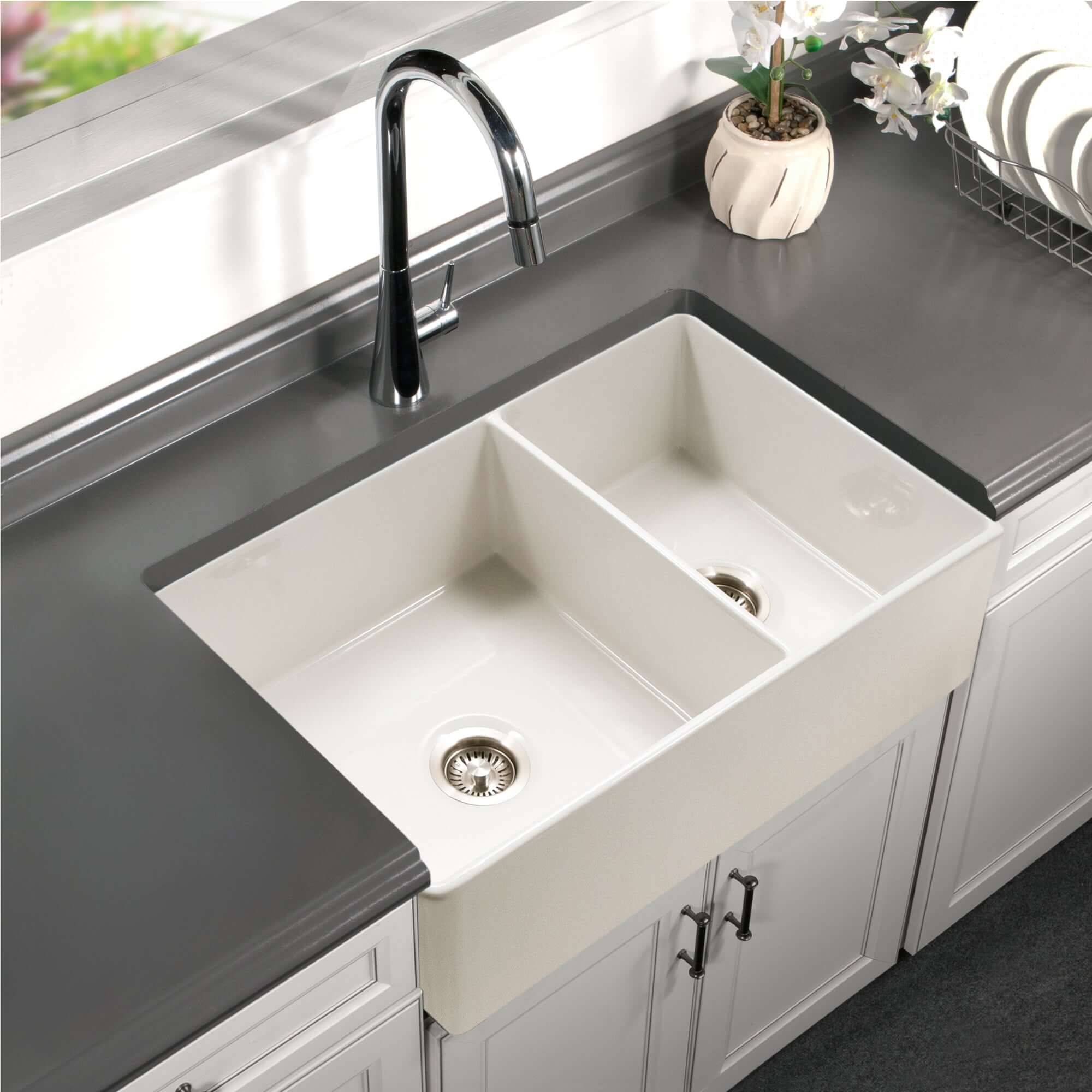 Houzer Platus 33" Fireclay Farmhouse Sink, 60/40 Double Bowl, Biscuit, PTD-6040 BQ