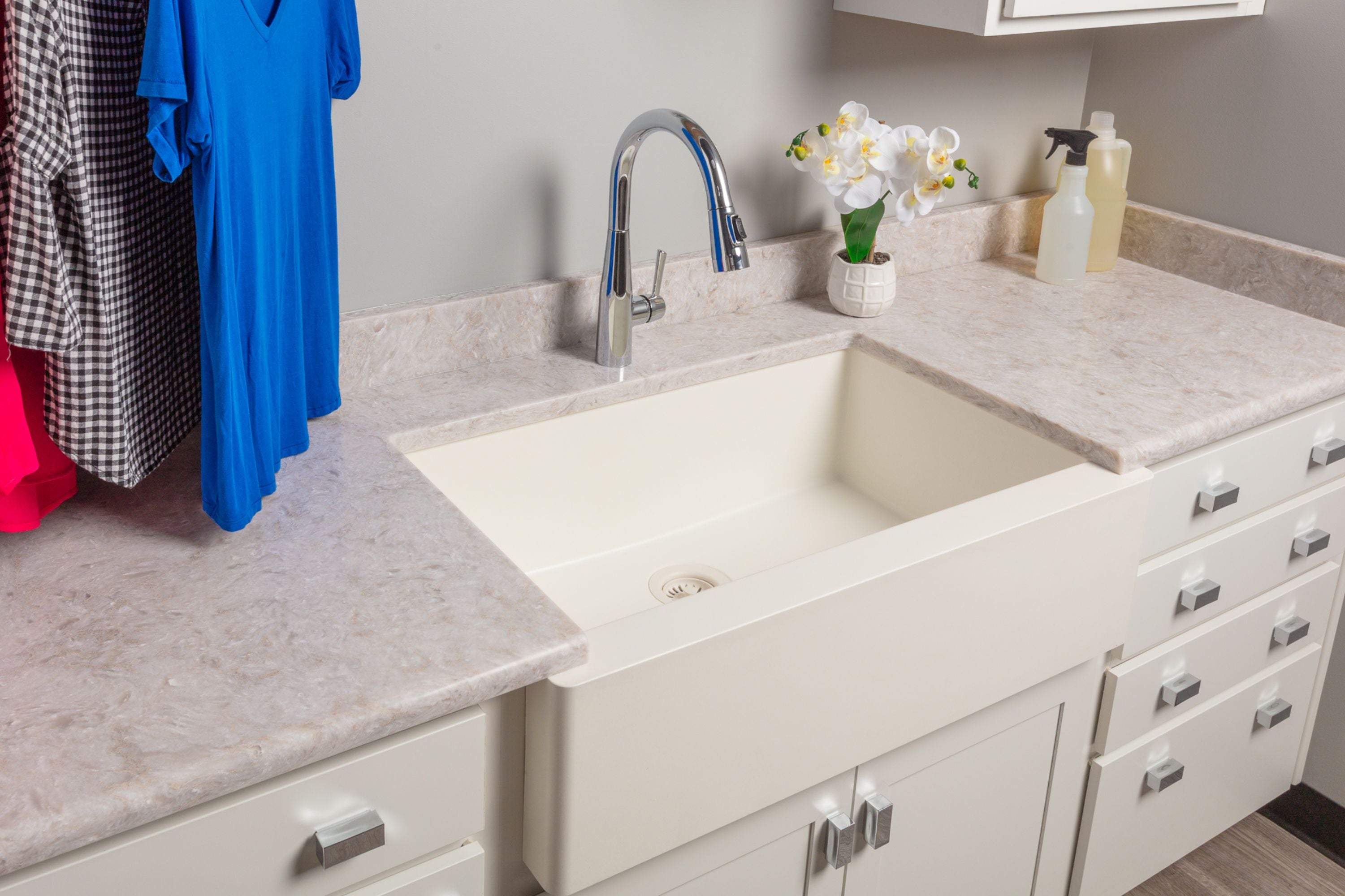 Karran 34" Quartz Composite Farmhouse Sink, White, QA-740-WH-PK1