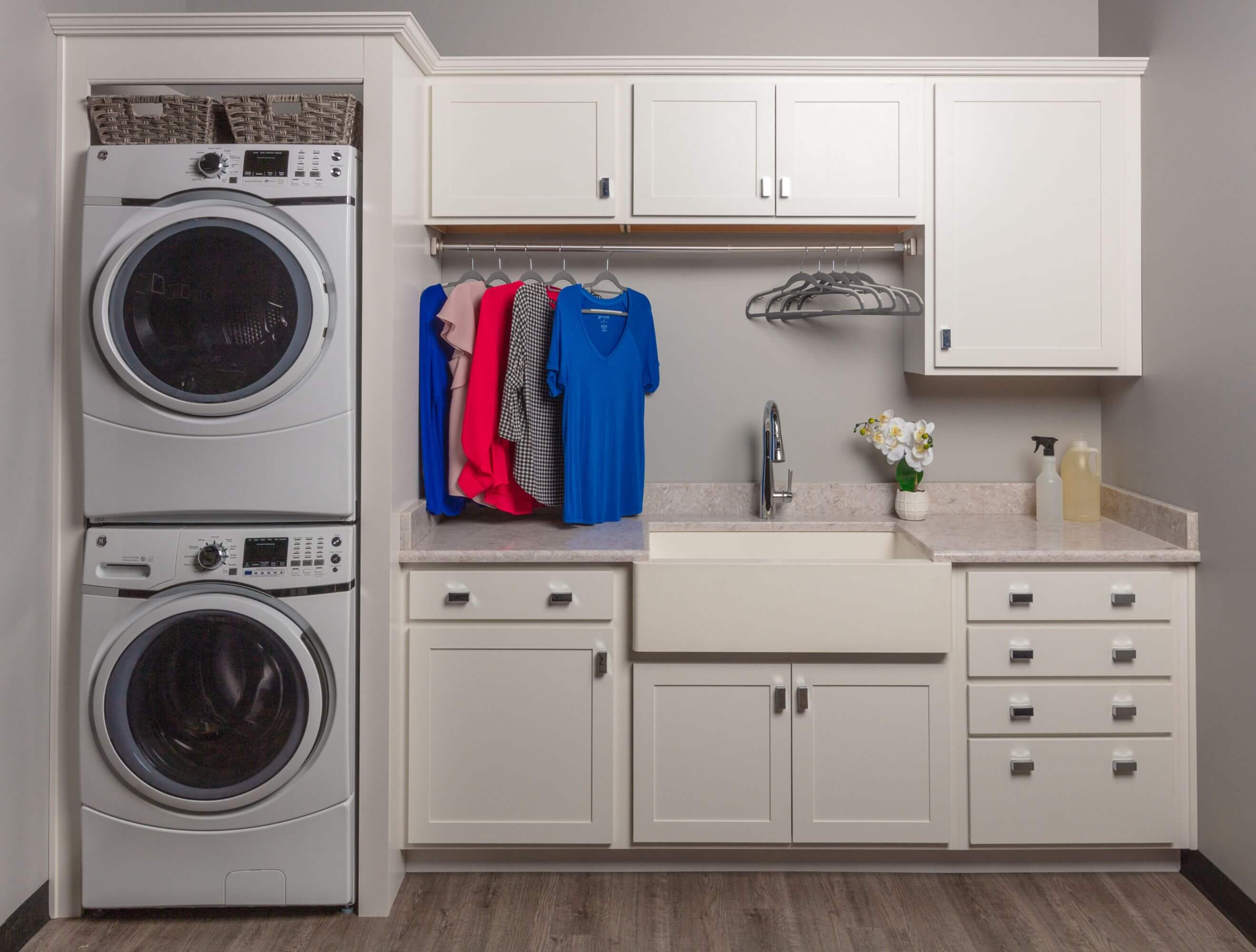 Alternate Image for Karran 34" Quartz Composite Farmhouse Sink, White, QA-740-WH-PK1