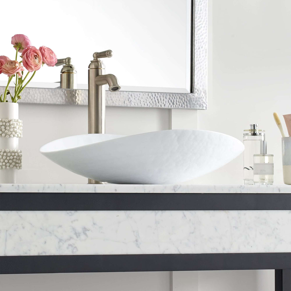 Alternate Image for Native Trails Murano 20" Asymmetrical Rounded Curve-Shaped Glass Vessel Bathroom Sink, Bianco, MG2017-BO