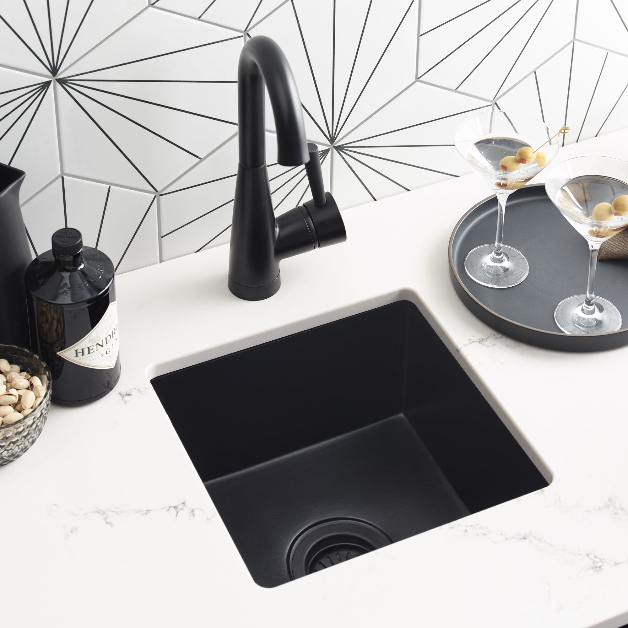 Native Trails Ventana 15" NativeStone Concrete Farmhouse Sink, Charcoal, NSB1515-C