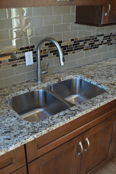 http://thesinkboutique.com/cdn/shop/products/u-5050-undermount-double-bowl-stainless-steel-kitchen-sink-karran-usa_grande.jpg?v=1639593578