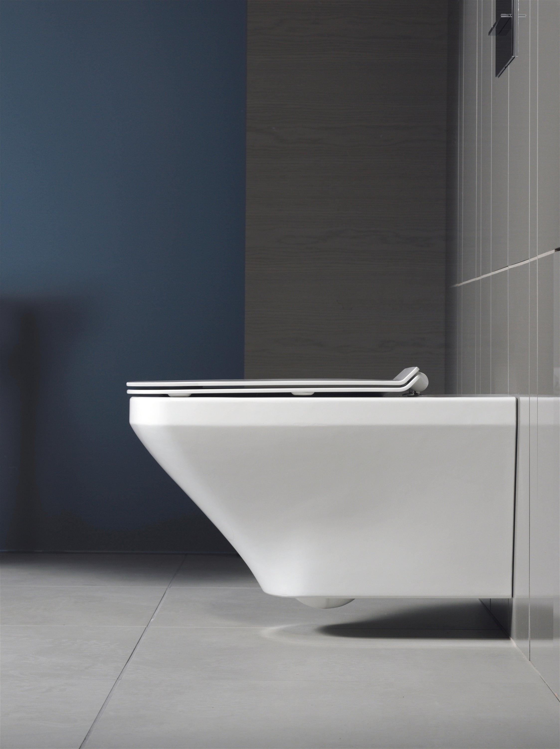 DuraStyle Round Slow Close Toilet Seat in White