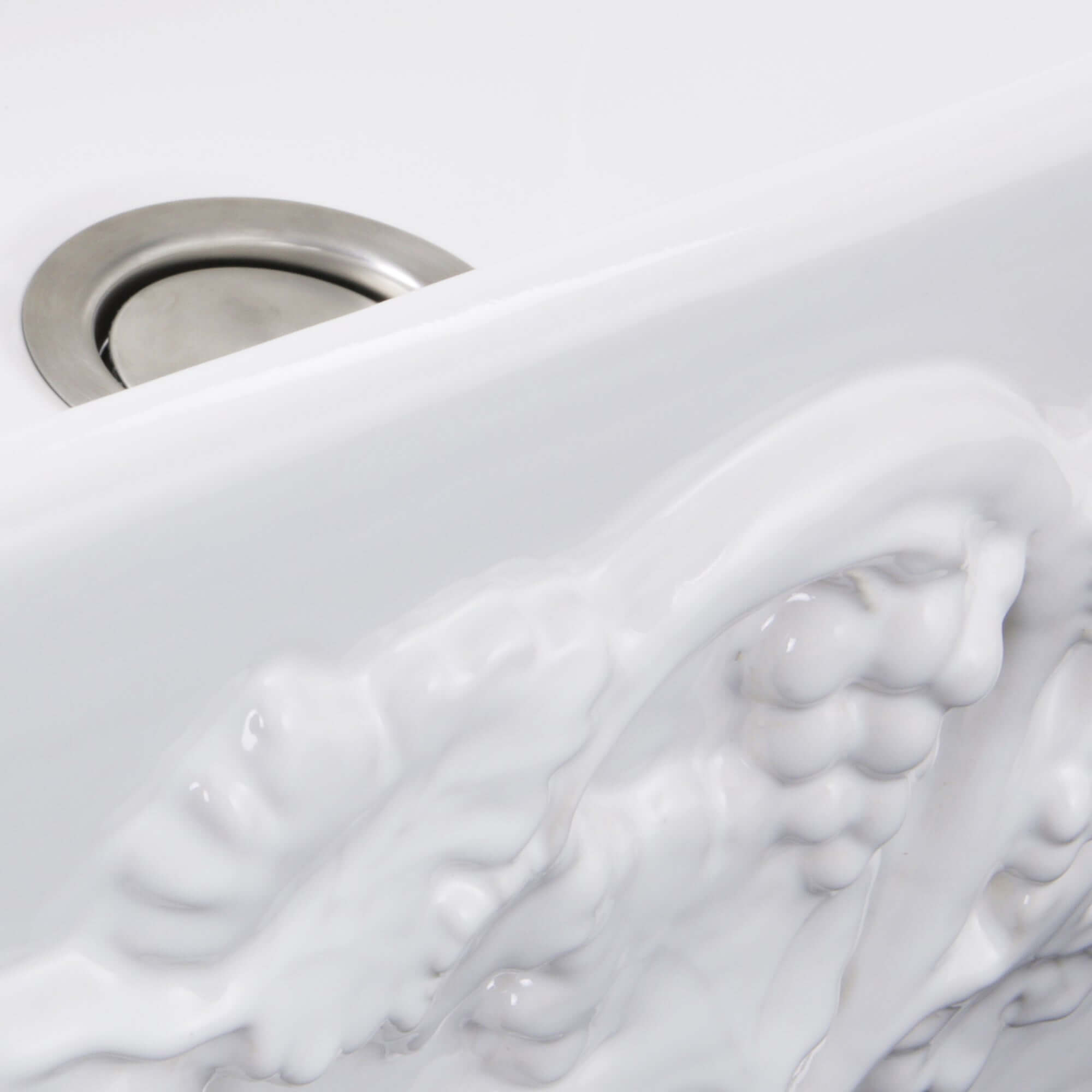 Nantucket Sinks Vineyard 33" Fireclay Farmhouse Sink with Accessories, White, FCFS3320S-Grapes