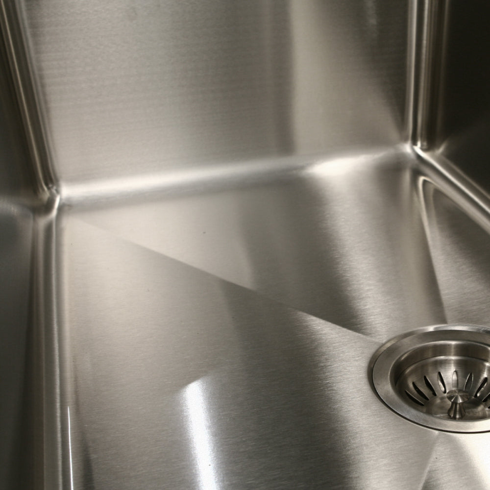 Houzer Nouvelle 31 inch Stainless Steel Undermount 50/50 Double Bowl Kitchen Sink with Strainer & Grid - 18 Gauge, NOD-4200-1