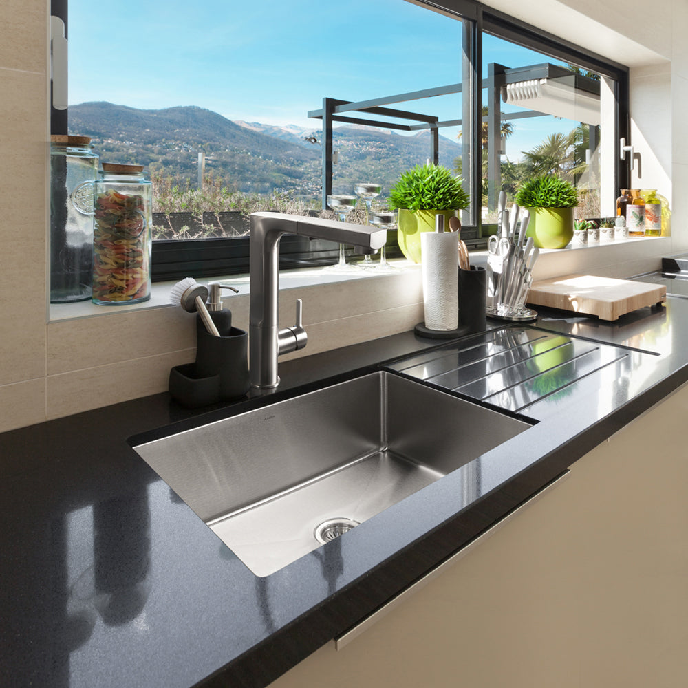 Houzer Nouvelle 31 inch Stainless Steel Undermount Single Bowl Kitchen Sink with Strainer & Grid - 18 Gauge, NOG-4150-1