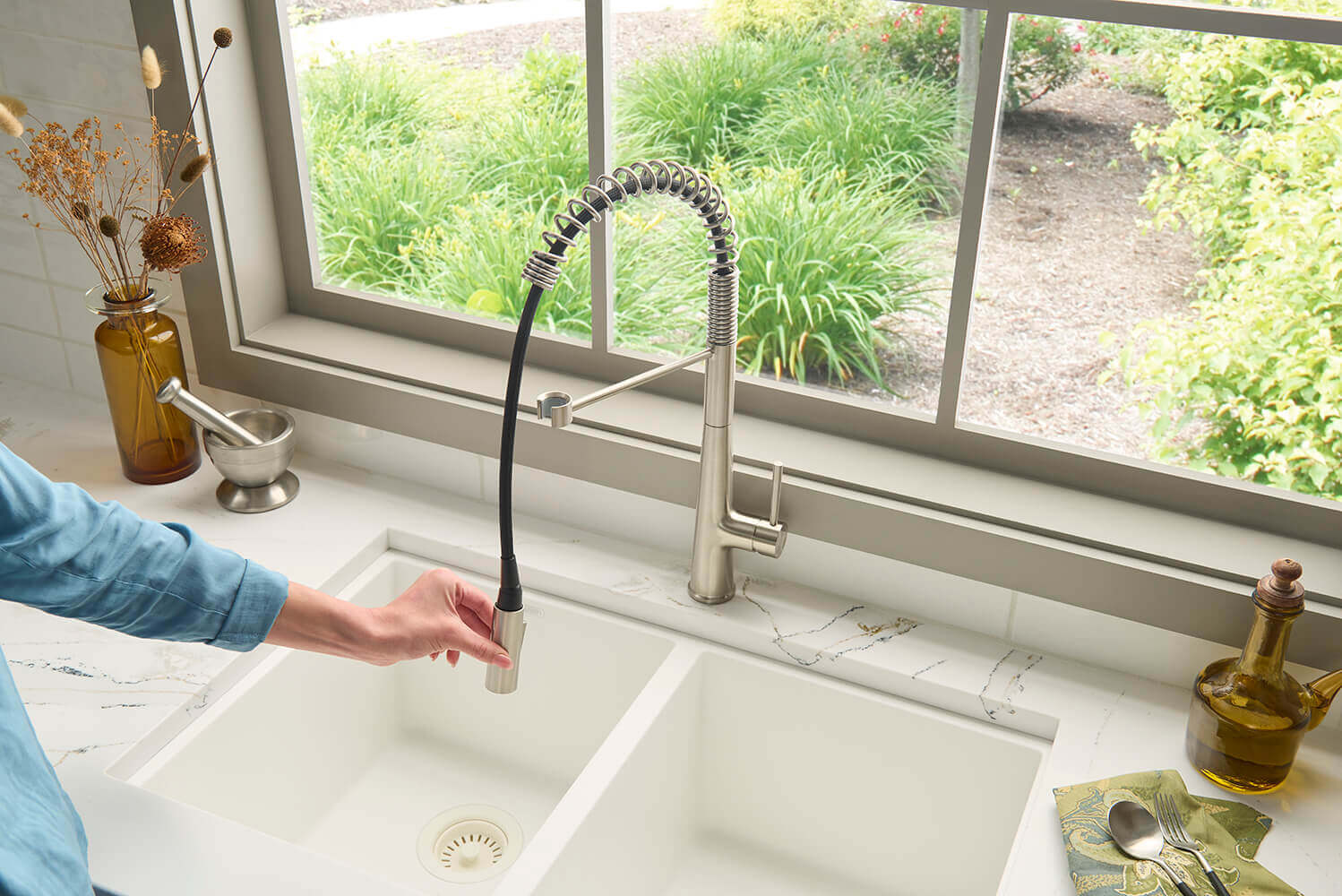Ruvati Seneca Pull Down Pre-Rinse Kitchen Faucet, Stainless Steel, Single Lever, RVF1232BN Product Image