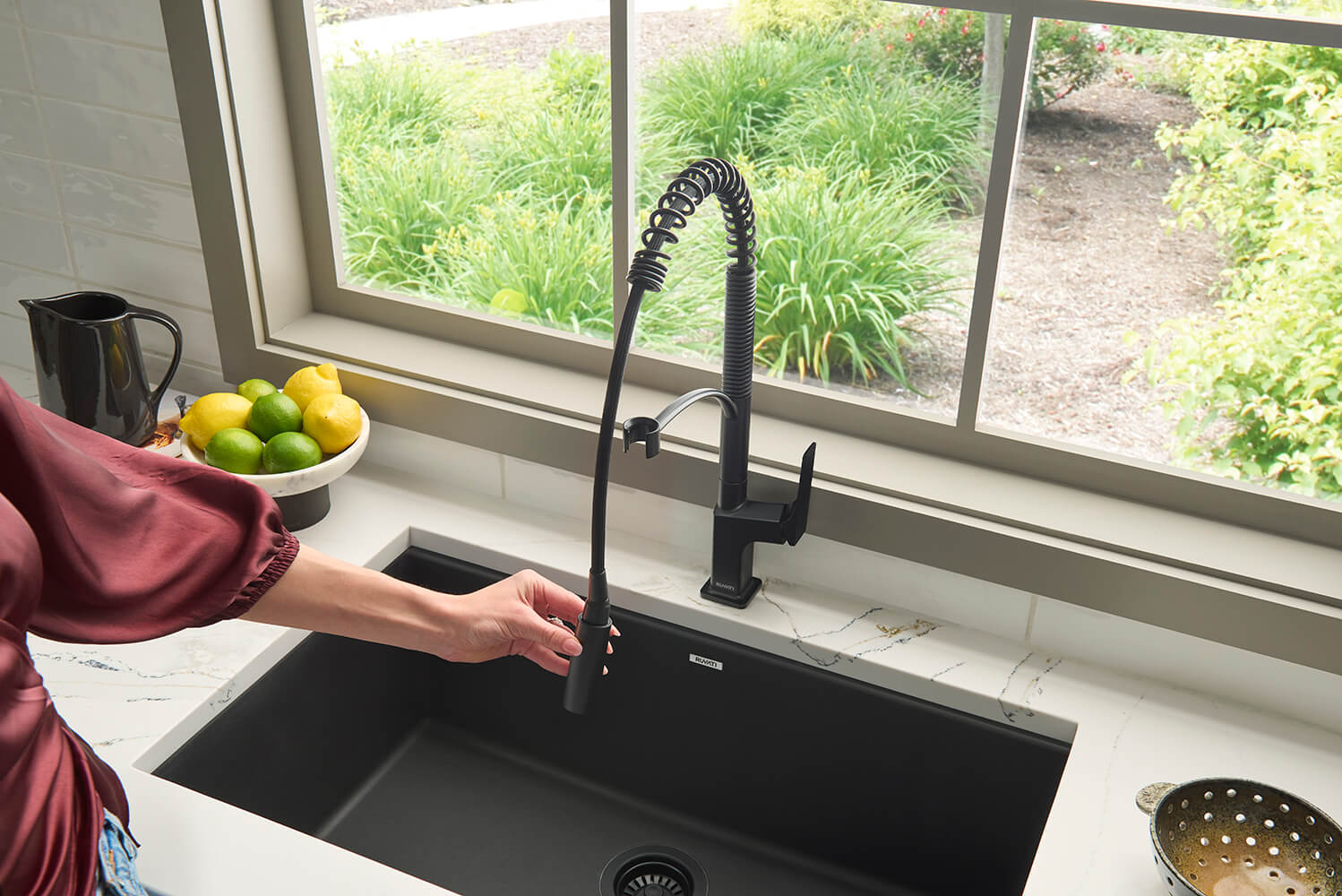 Ruvati Seneca Pull Down Pre-Rinse Kitchen Faucet, Matte Black, Single Lever, RVF1236MB Product Image