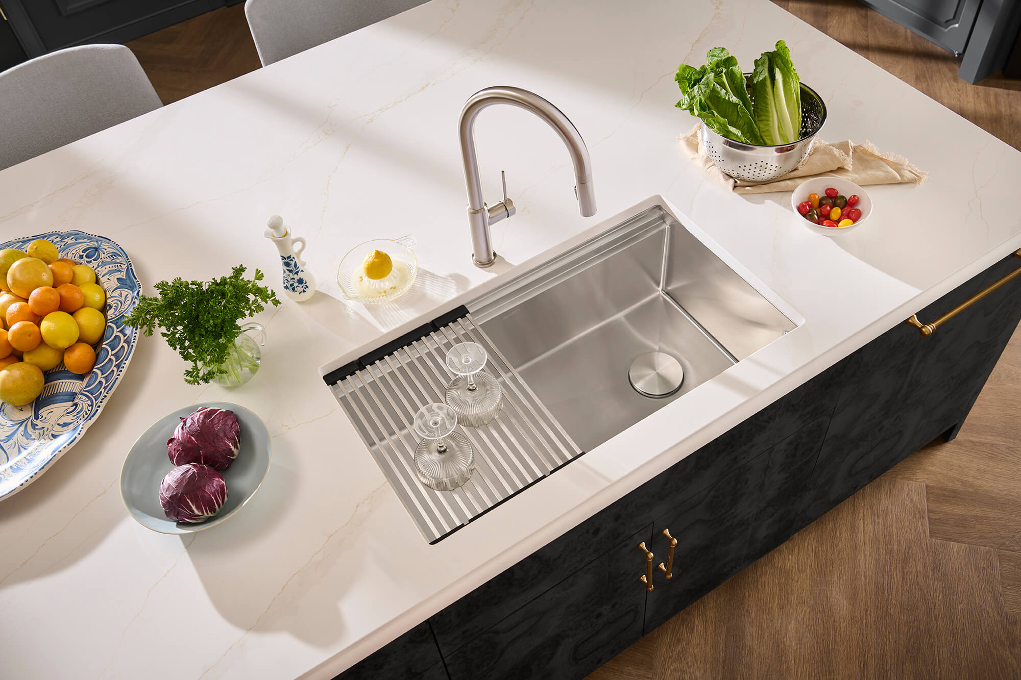 Ruvati Vestia Pull Down Kitchen Faucet, Stainless Steel, Single Lever, RVF1237BN Product Image