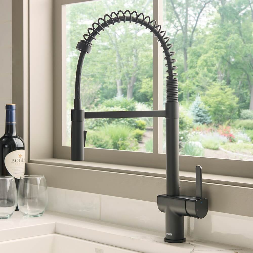 Ruvati Seneca Pull Down Kitchen Faucet, Matte Black, Single Lever, RVF1243MB