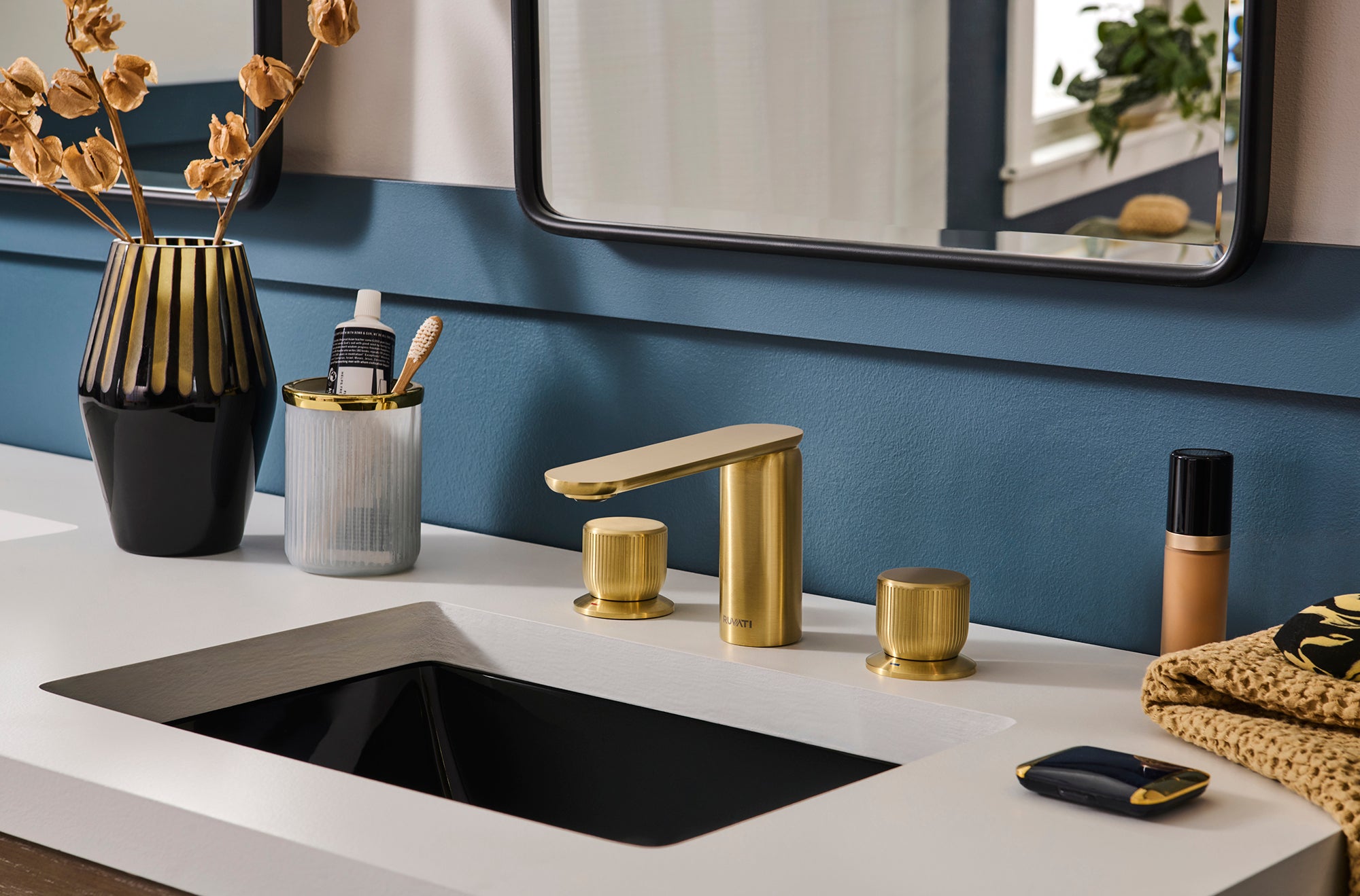 Ruvati Fabio Widespread Bathroom Faucet, Brushed Gold, Knob, RVF5235SG Product Image