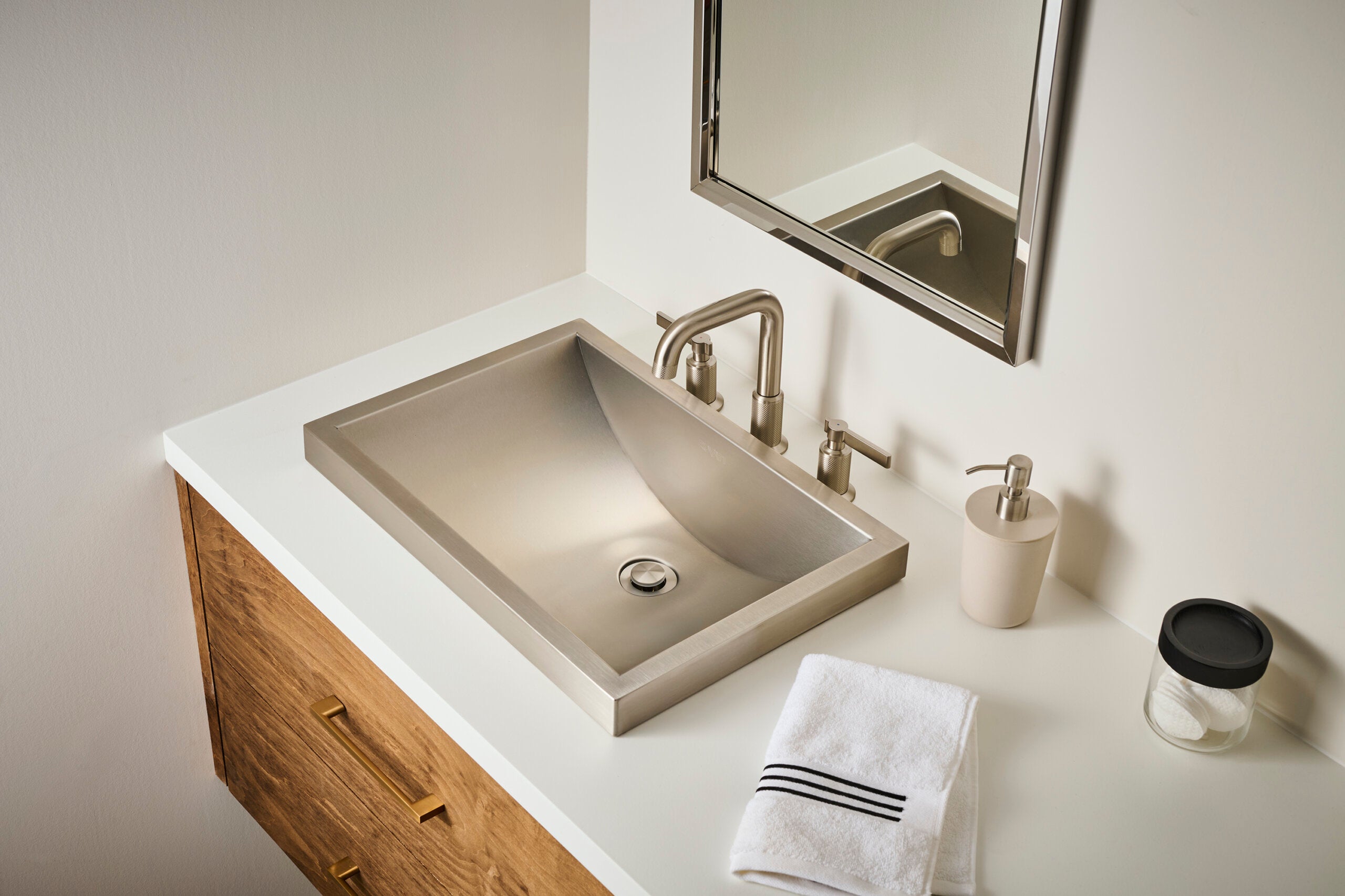 Ruvati Barolo Widespread Bathroom Faucet, Brushed Nickel, Lever, RVF5236BN Product Image