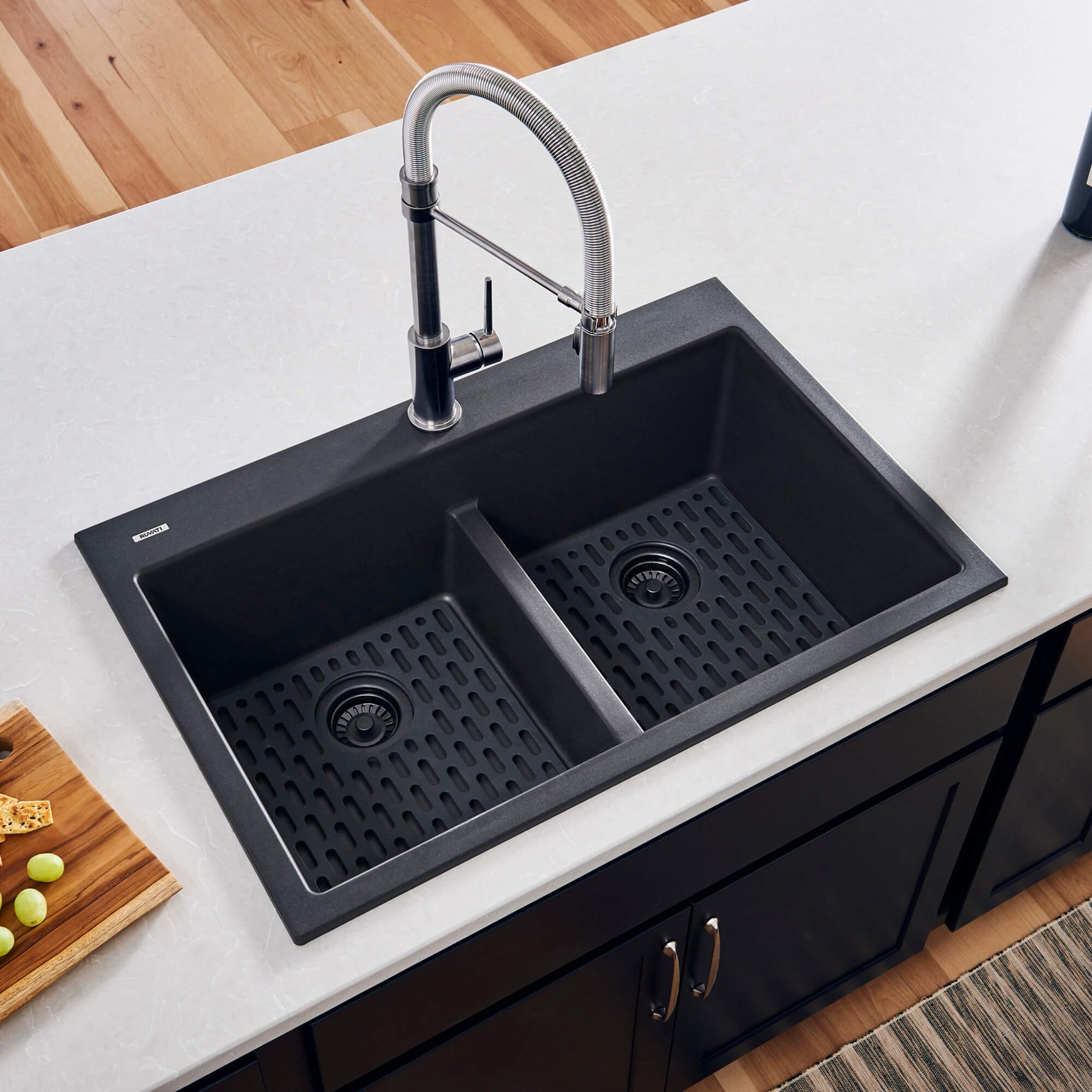 Ruvati Farmhouse Apron-Front Sinks