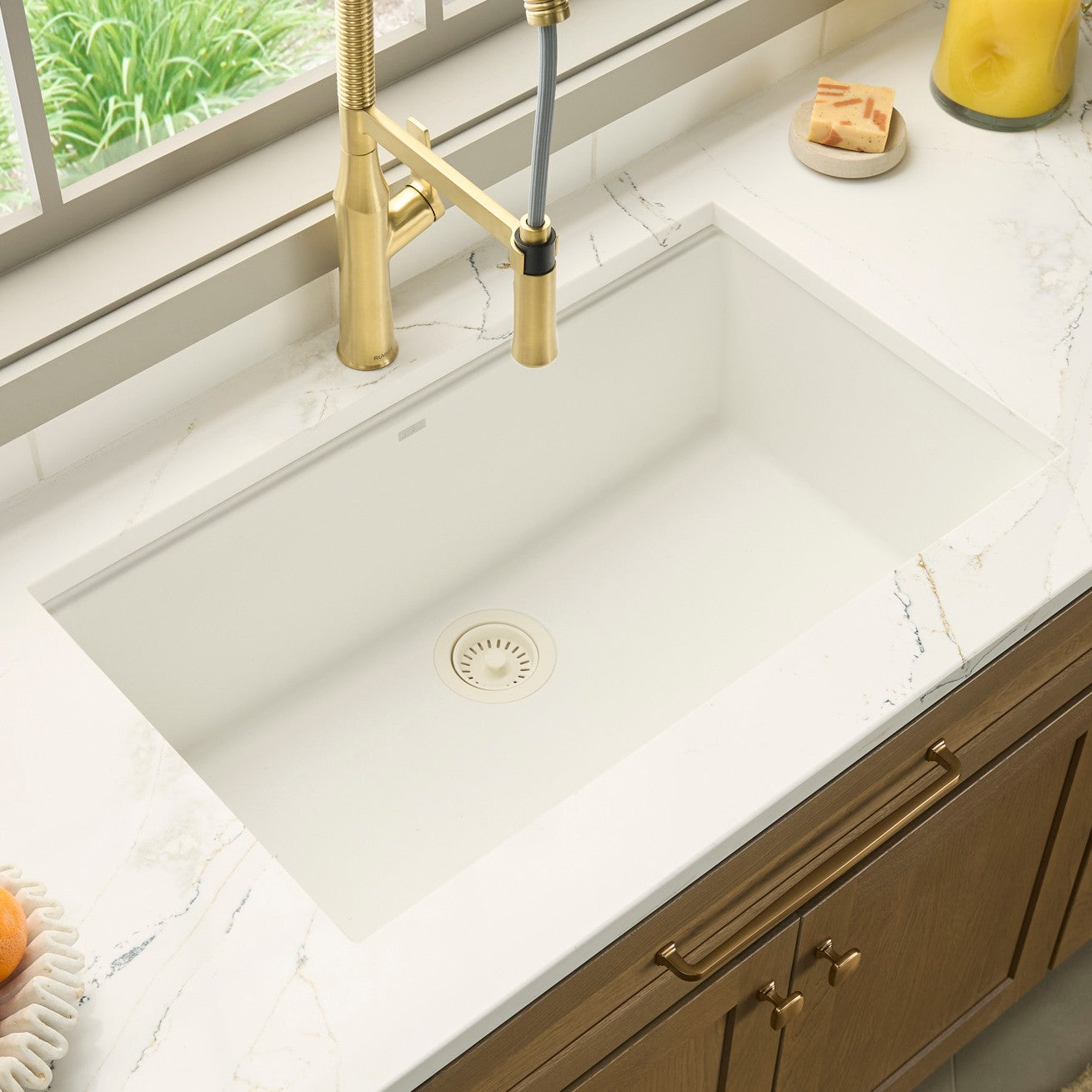 Ruvati epiGranite 33" Undermount Granite Composite Workstation Kitchen Sink, Arctic White Matte, RVG2083WH