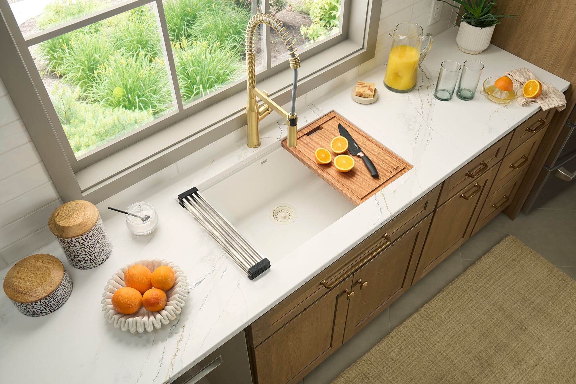 Ruvati epiGranite 33" Undermount Granite Composite Workstation Kitchen Sink, Arctic White Matte, RVG2303WH Product Image