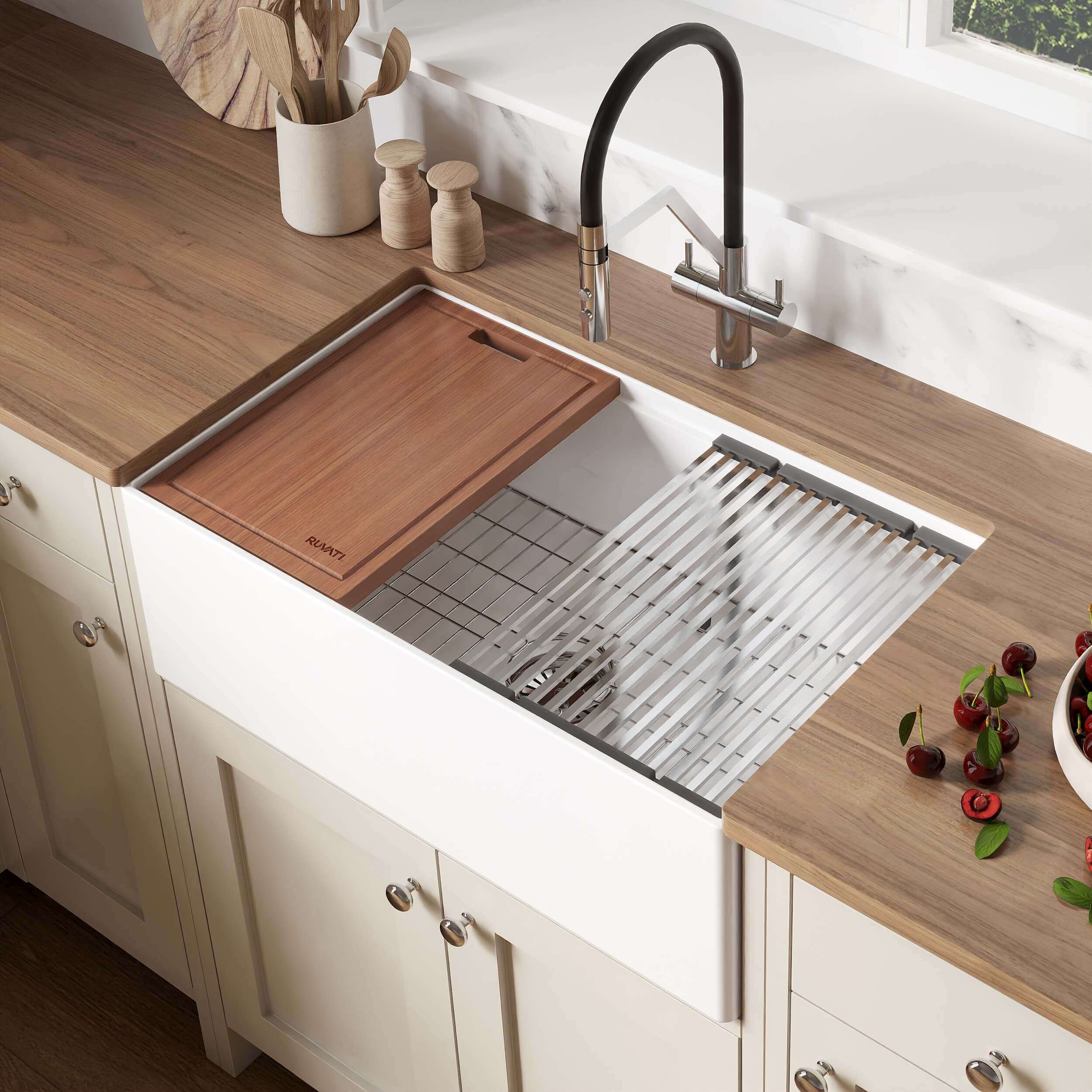Ruvati Fiore 30" Fireclay Workstation Farmhouse Sink, White, RVL2182WH