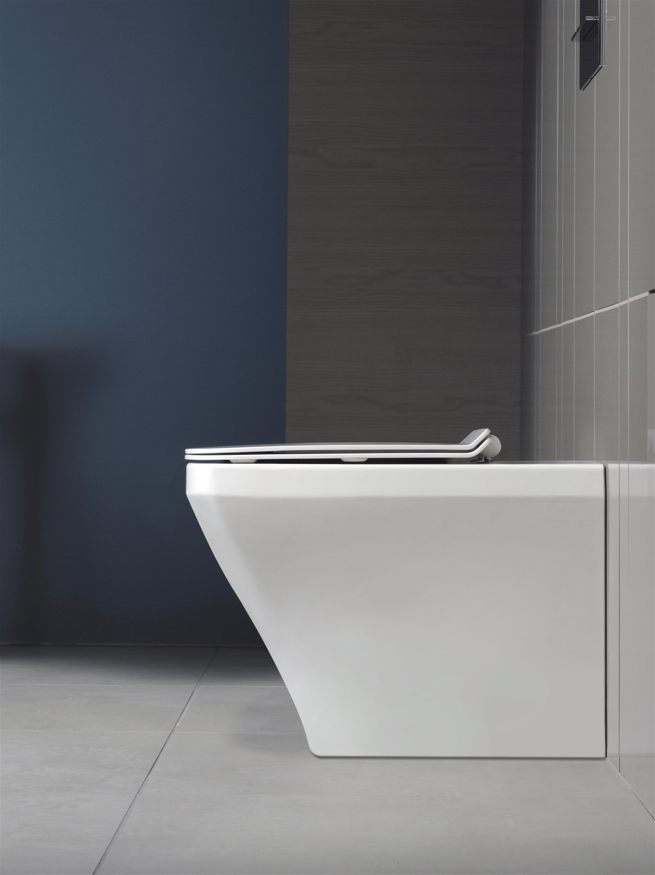DuraStyle Round Slow Close Toilet Seat in White