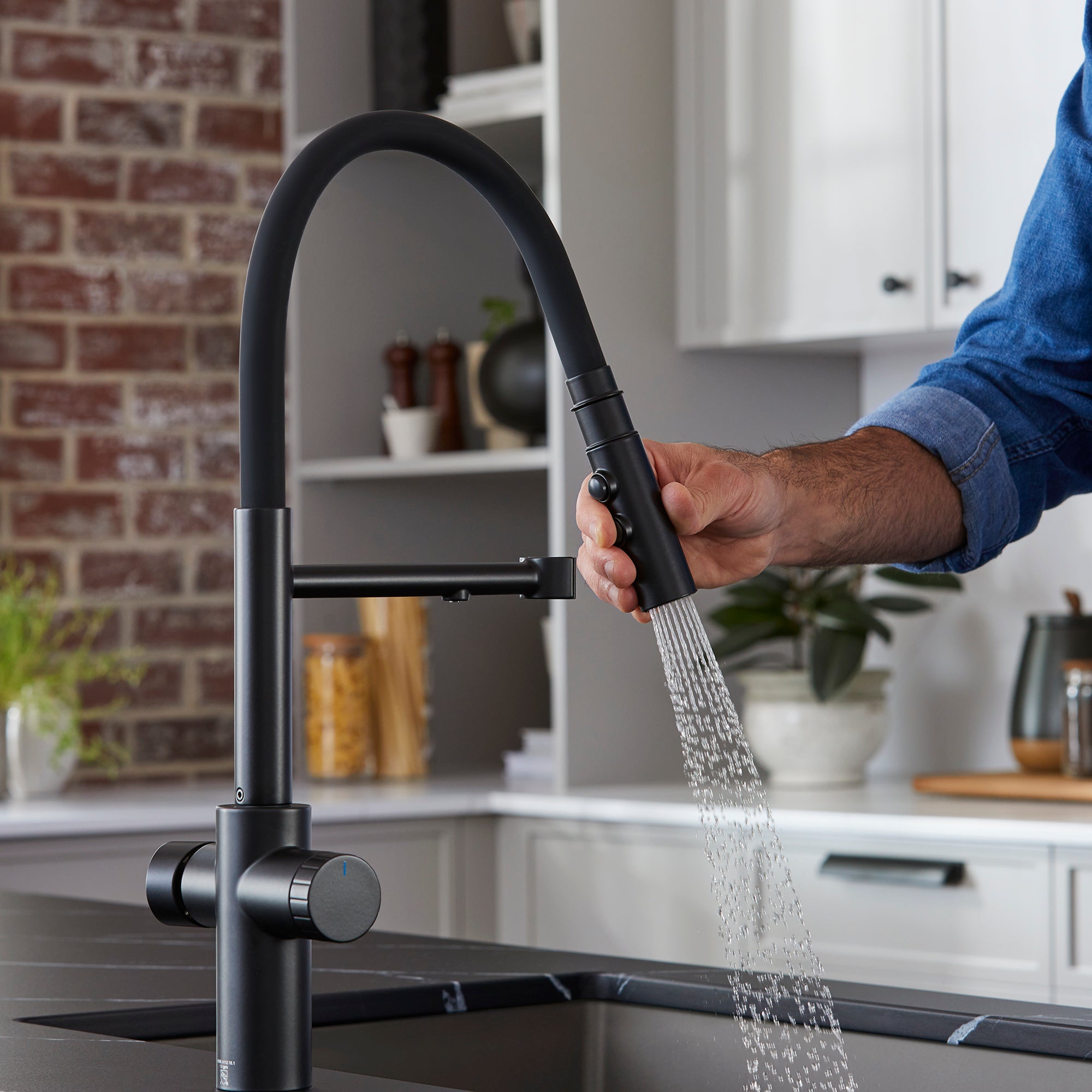 Blanco Catris Flexo Filter-Ready Semi-Pro Pull-Down Dual-Spray Kitchen Faucet, Matte Black, 1.5 GPM, Brass, 442992