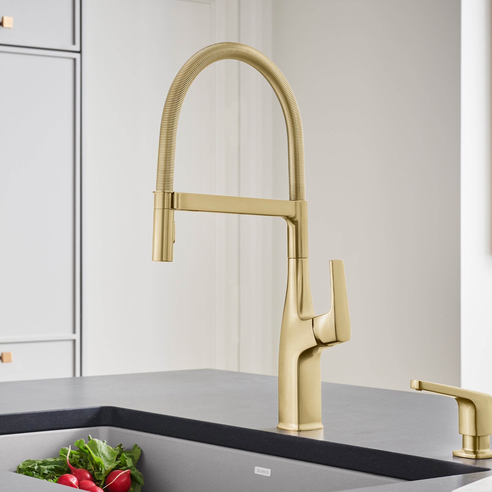 Blanco Rivana Semi-Pro Pull-Down Dual-Spray Kitchen Faucet, Satin Gold