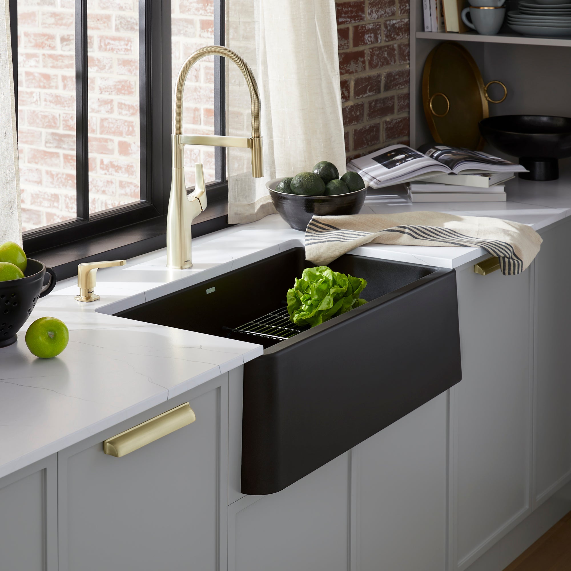 Blanco Rivana Semi-Pro Pull-Down Dual-Spray Kitchen Faucet, Satin Gold