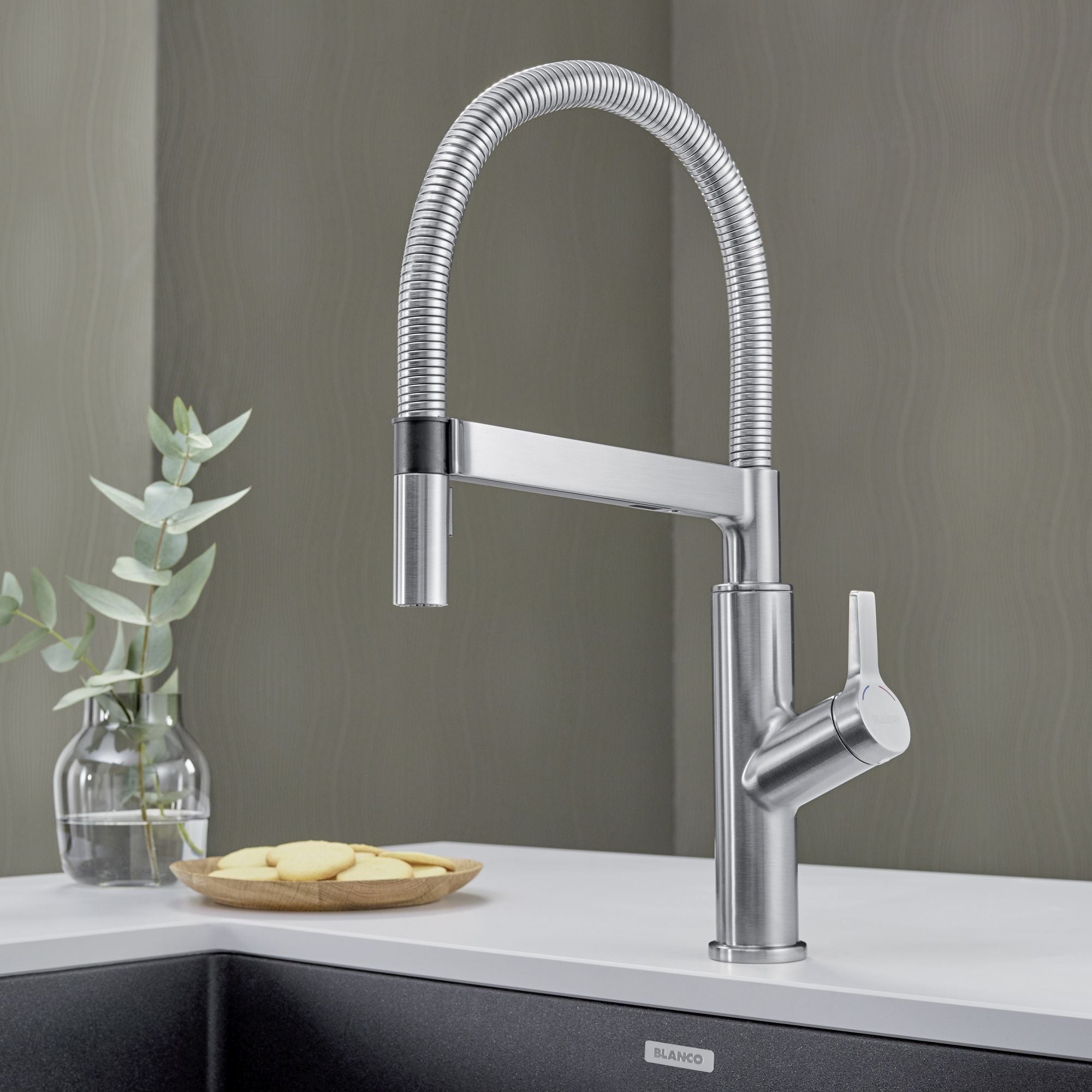 Blanco Solenta 1.5 GPM Brass Kitchen Faucet, Semi-Pro, Stainless, 401993