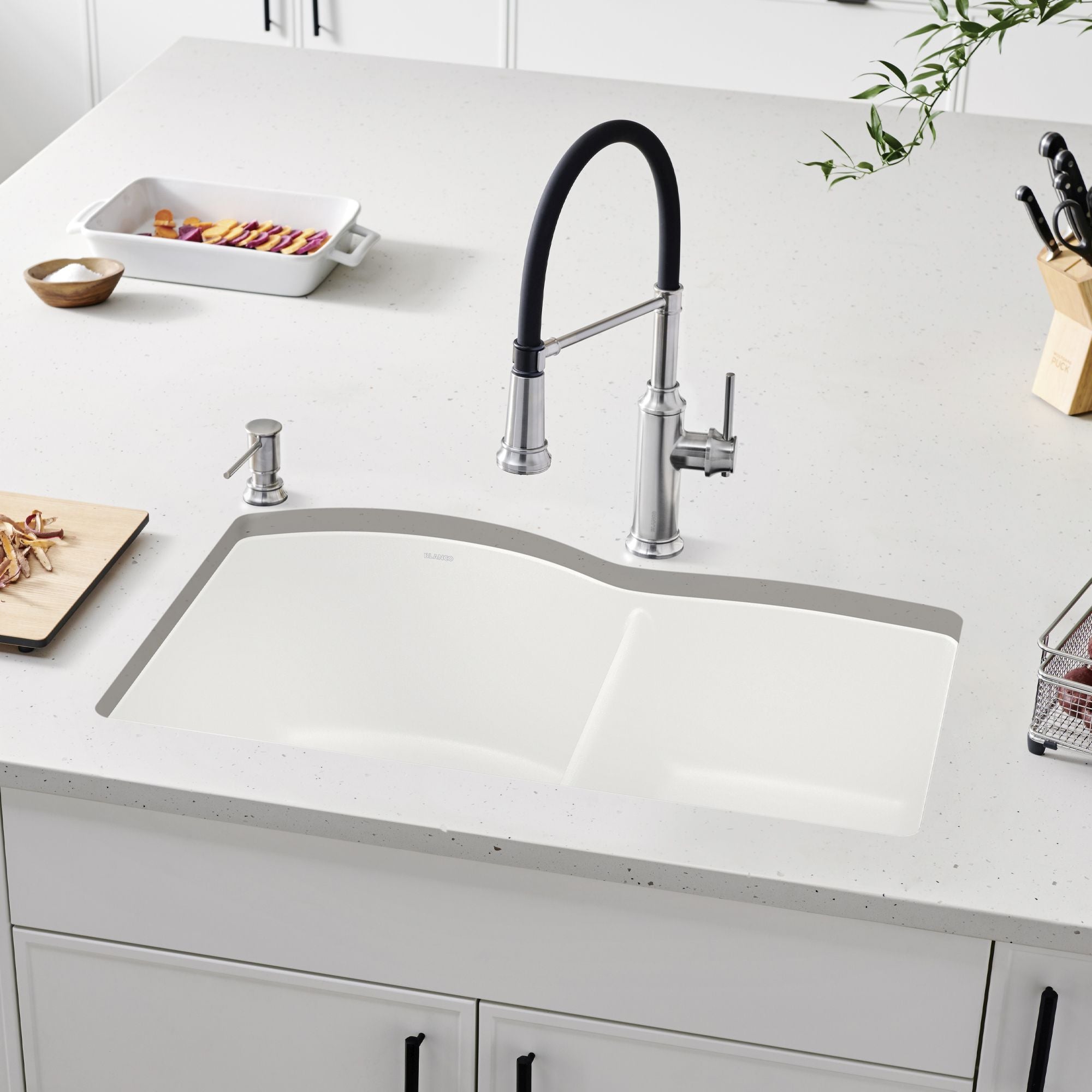 Blanco Diamond 32" Undermount Granite Composite Kitchen Sink, Silgranit, 60/40 Double Bowl, White, 440180