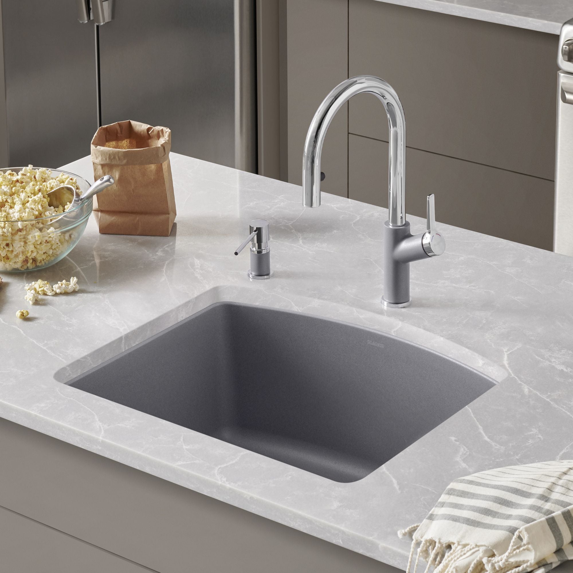 Blanco Diamond 25" Dual Mount Granite Composite Kitchen Sink, Silgranit, Metallic Gray, 440209