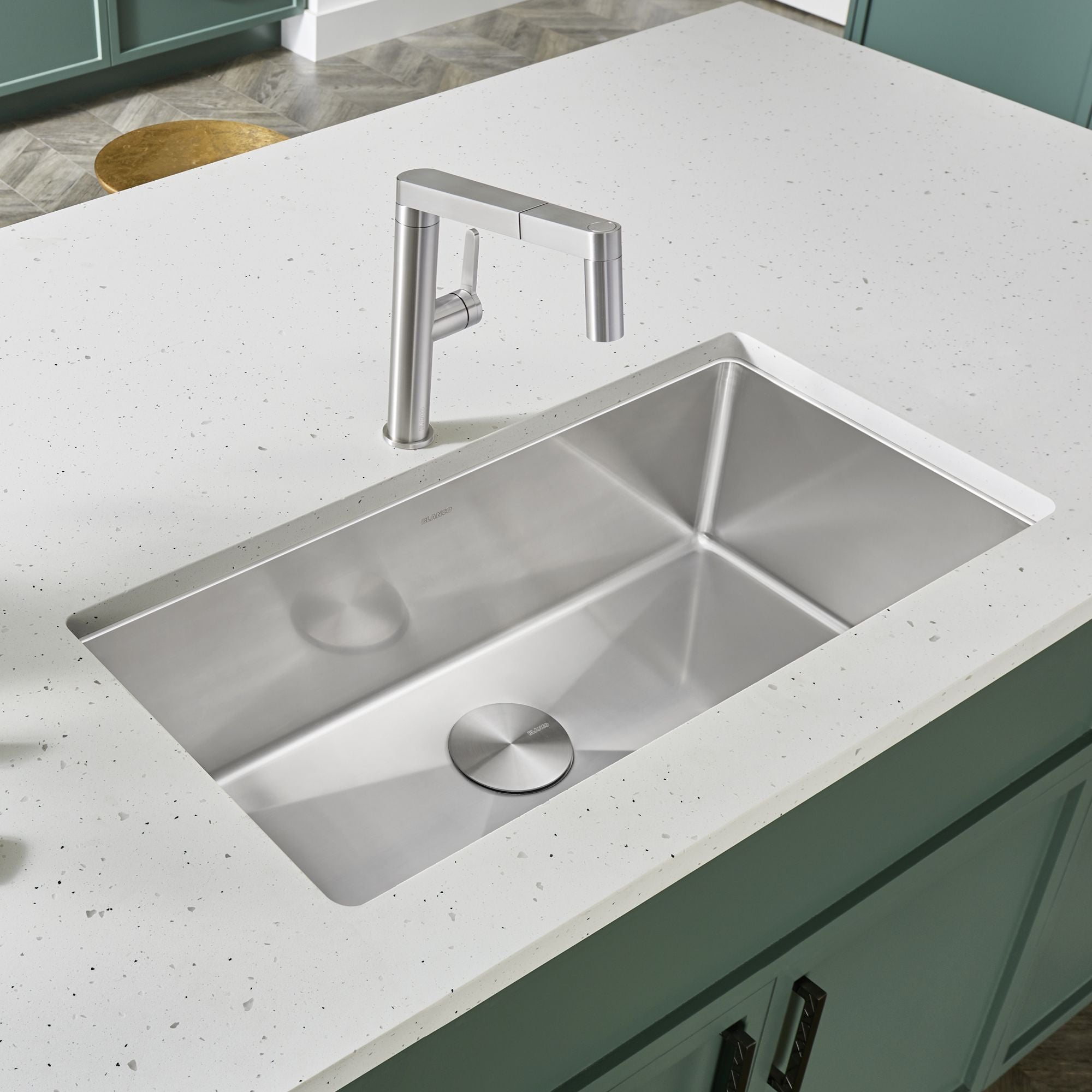 Blanco Quatrus 32" Undermount Stainless Steel Kitchen Sink, 18 Gauge, 519548