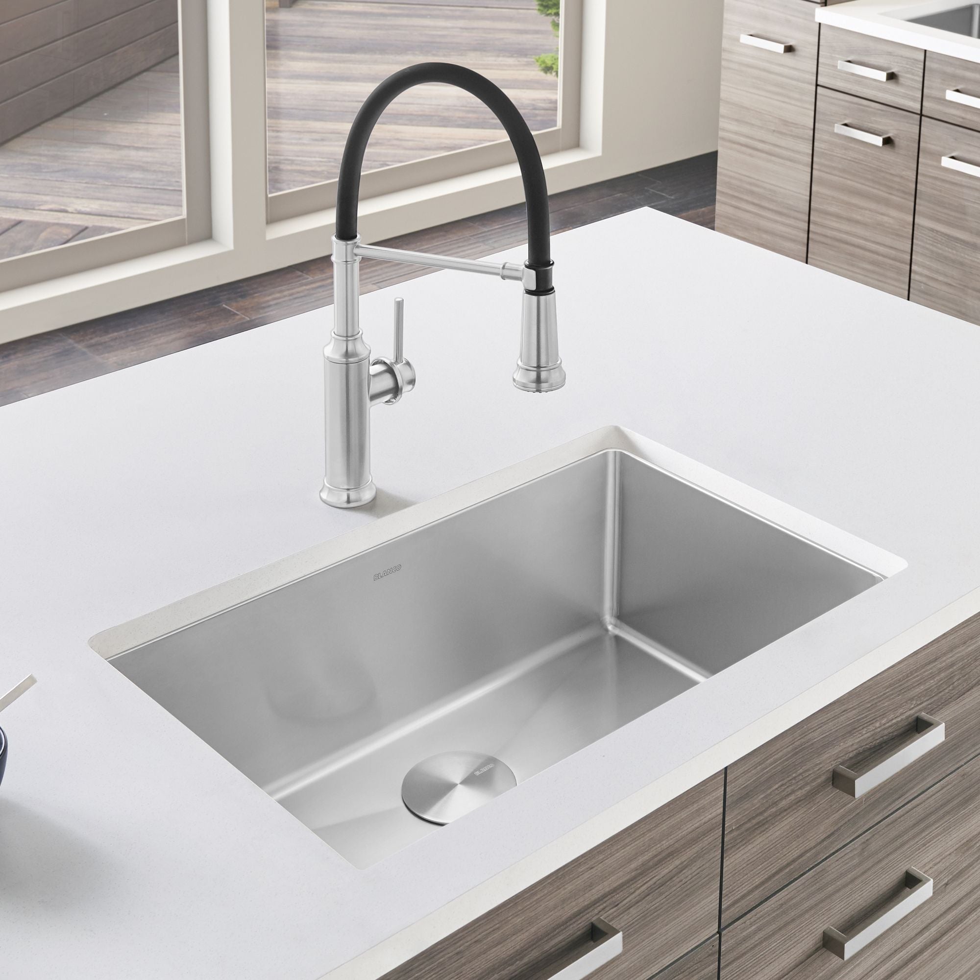 Blanco Quatrus 32" Undermount Stainless Steel Kitchen Sink, 18 Gauge, 519548