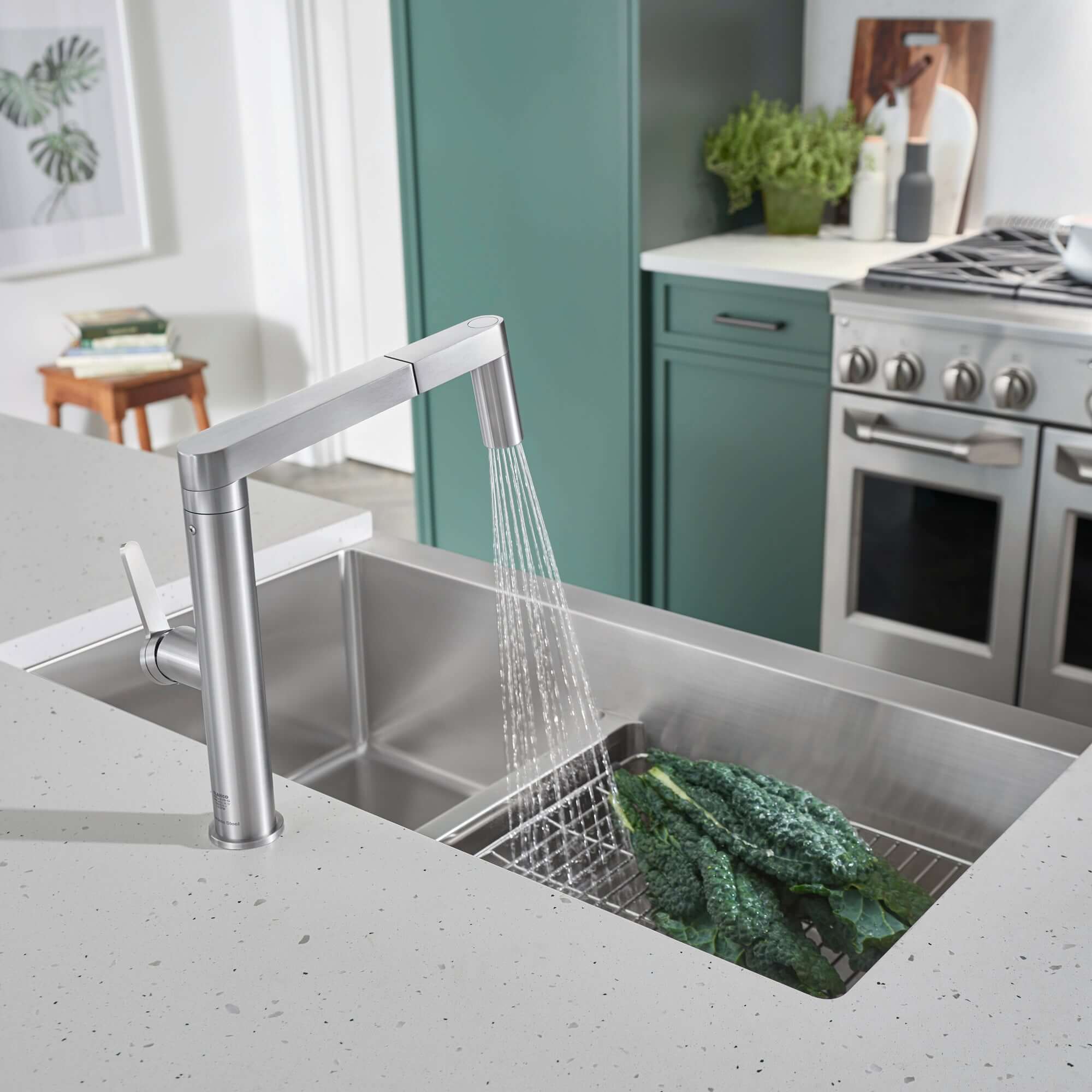 Blanco Quatrus 33" Stainless Steel Farmhouse Sink, 60/40 Double Bowl, 18 Gauge, Satin Polish, 525242