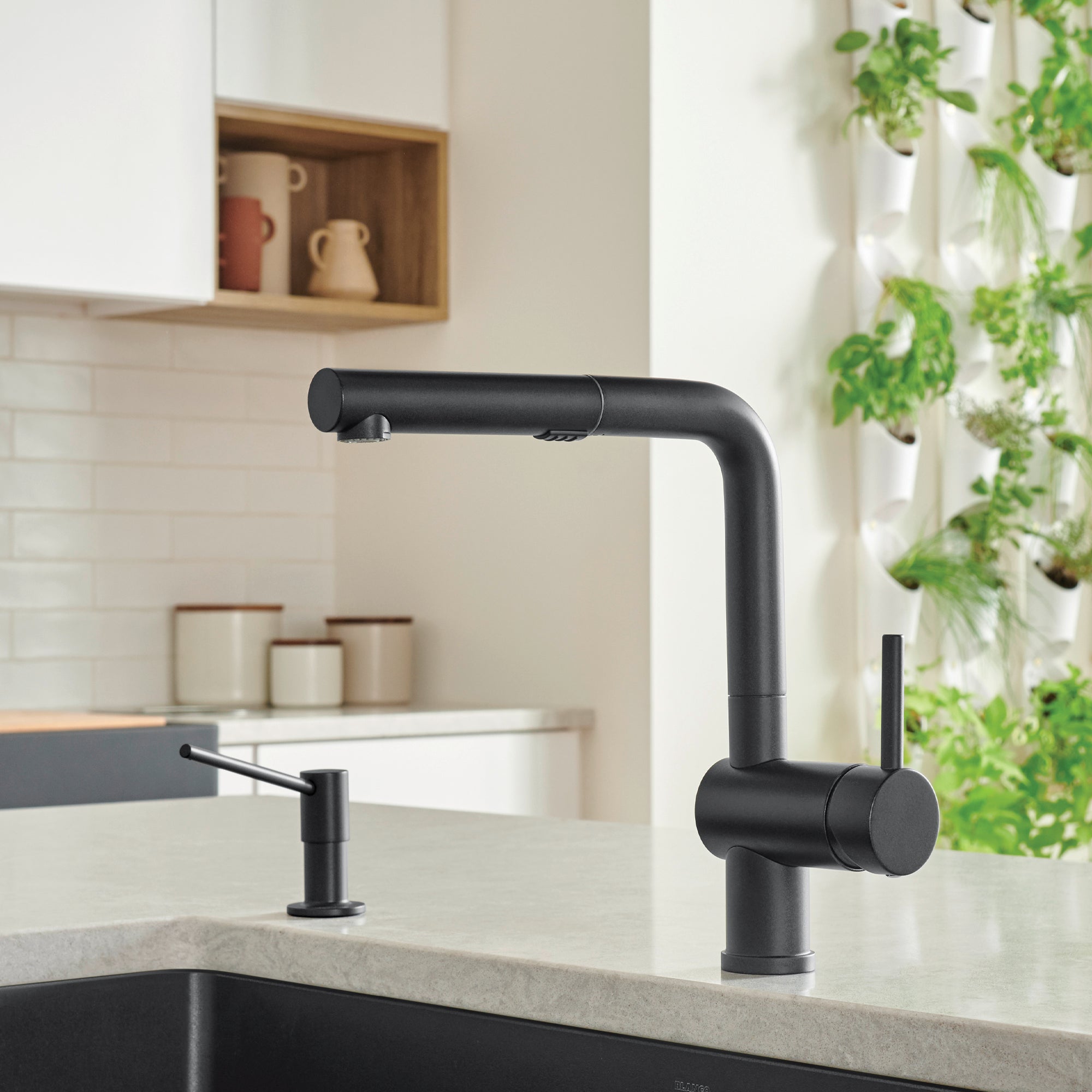 Blanco Linus 1.5 GPM Brass Kitchen Faucet, Pull-Out, Coal Black, 52637