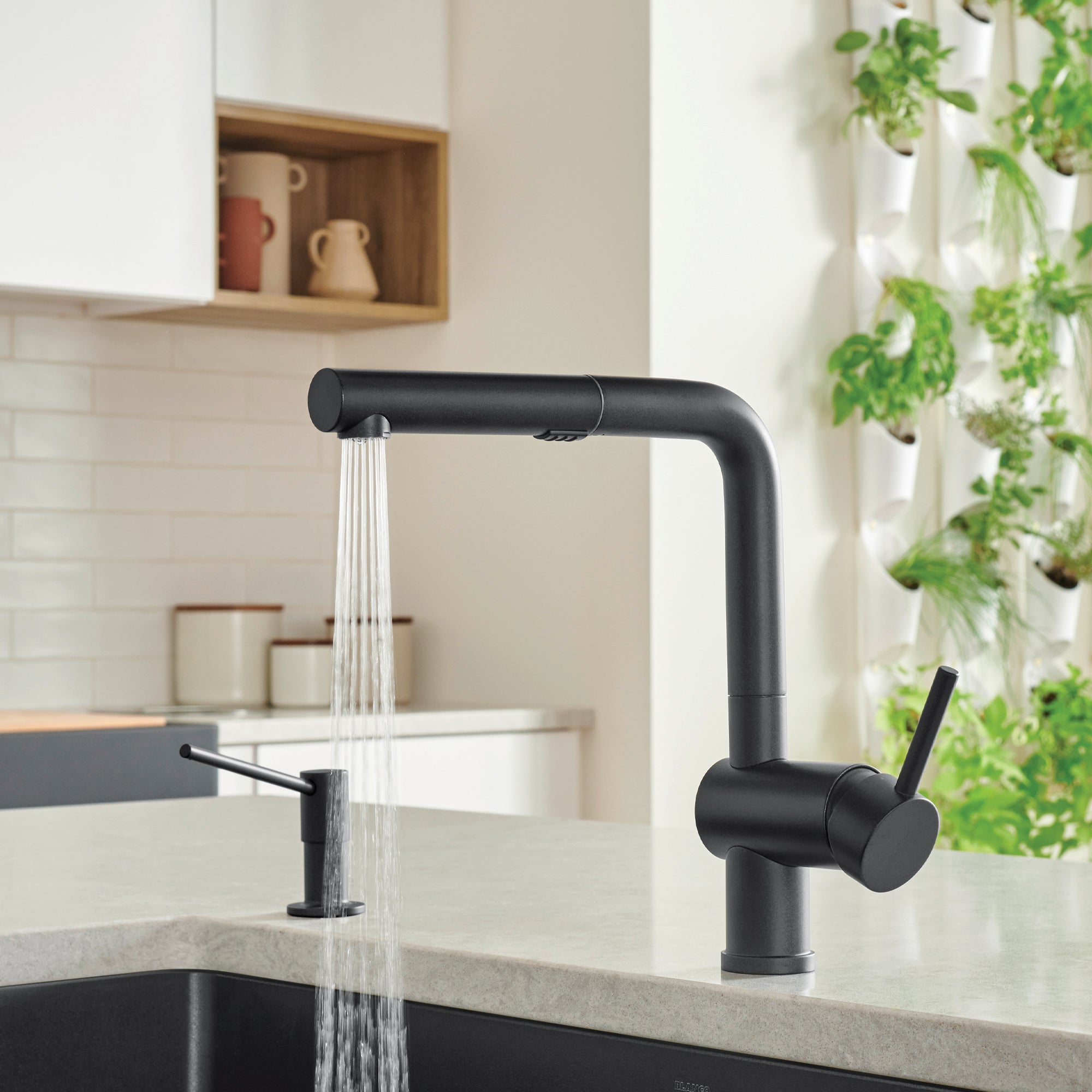 Blanco Linus 1.5 GPM Brass Kitchen Faucet, Pull-Out, Coal Black, 526374