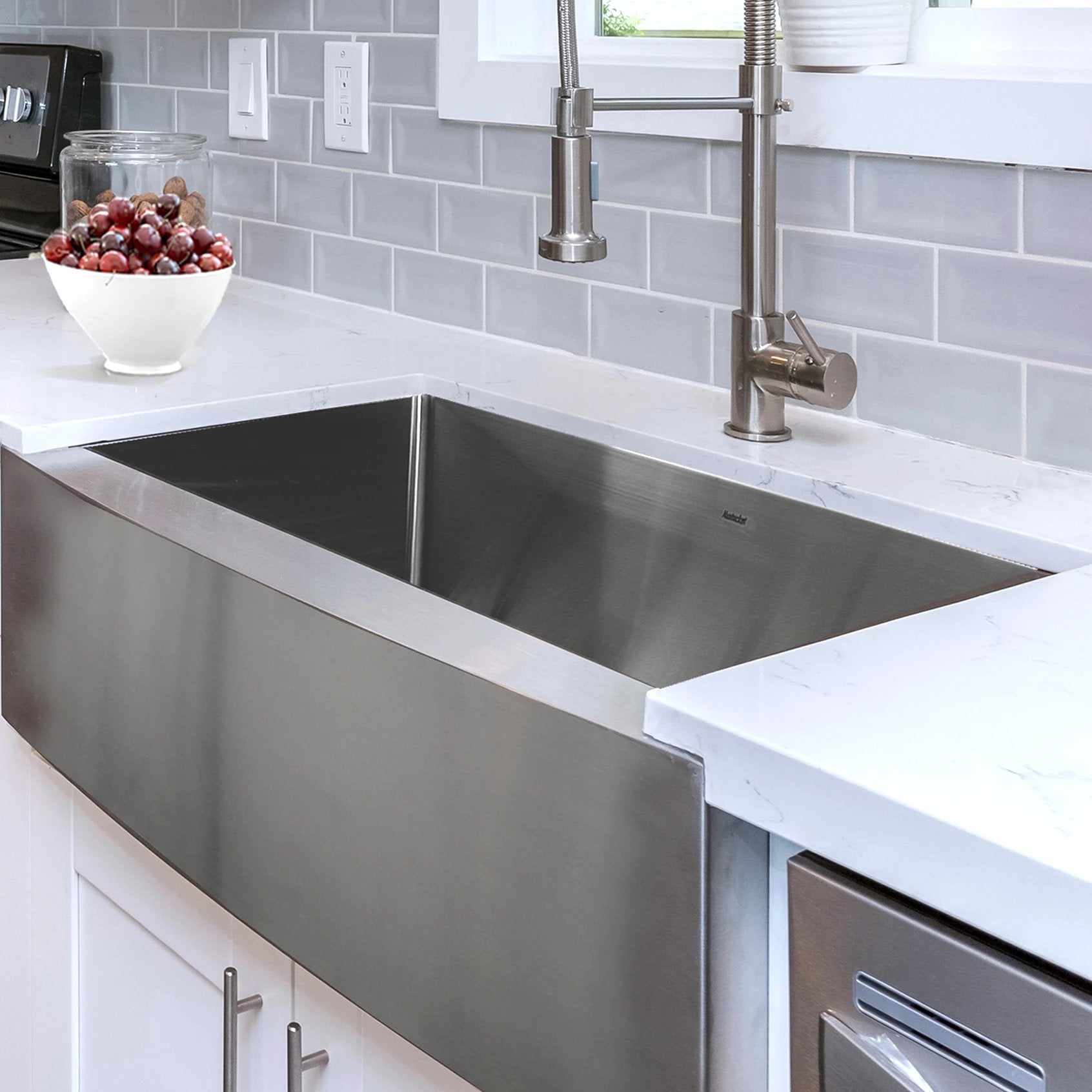 Nantucket Sinks Pro Series 30" Stainless Steel Farmhouse Sink, APRON302010-SR-16 - The Sink Boutique