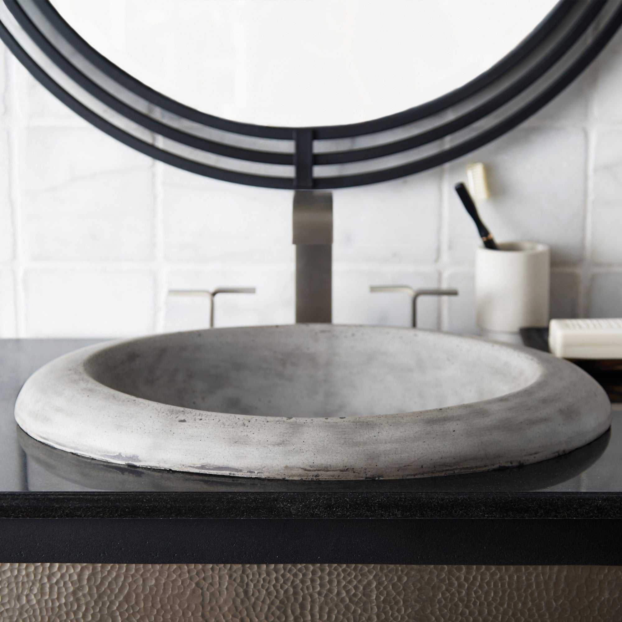 Native Trails Cuyama 21" Round NativeStone Concrete Bathroom Sink, Ash, NSL2115-A