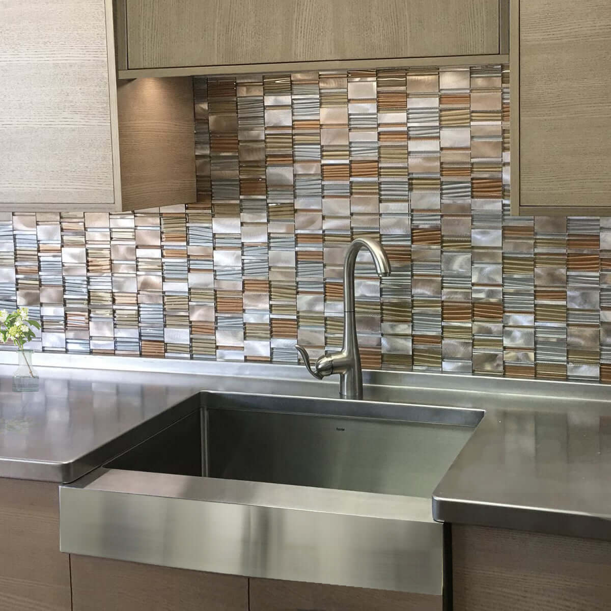 Nantucket Sinks Pro Series 33" Stainless Steel Retrofit Farmhouse Sink, EZApron33-5.5 - The Sink Boutique
