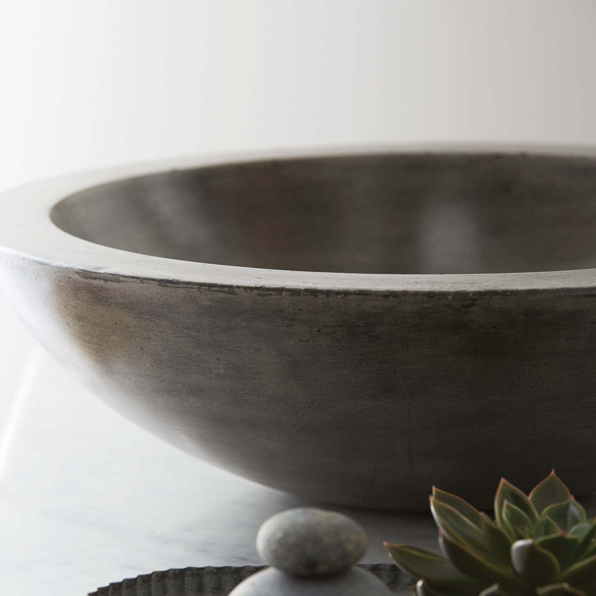 Native Trails Morro 17" Round NativeStone Concrete Bathroom Sink, Ash, NSL1705-A