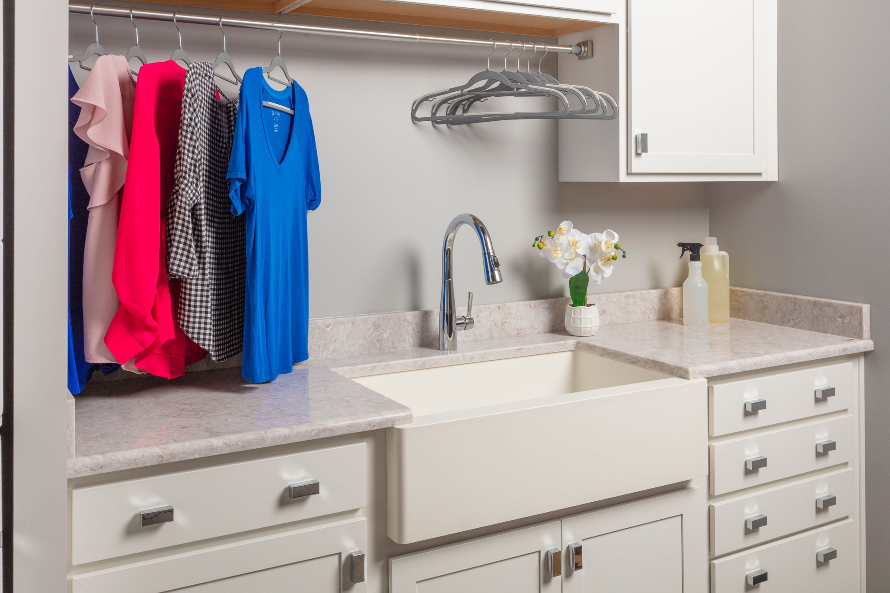 Karran 34" Quartz Composite Farmhouse Sink, White, QA-740-WH-PK1
