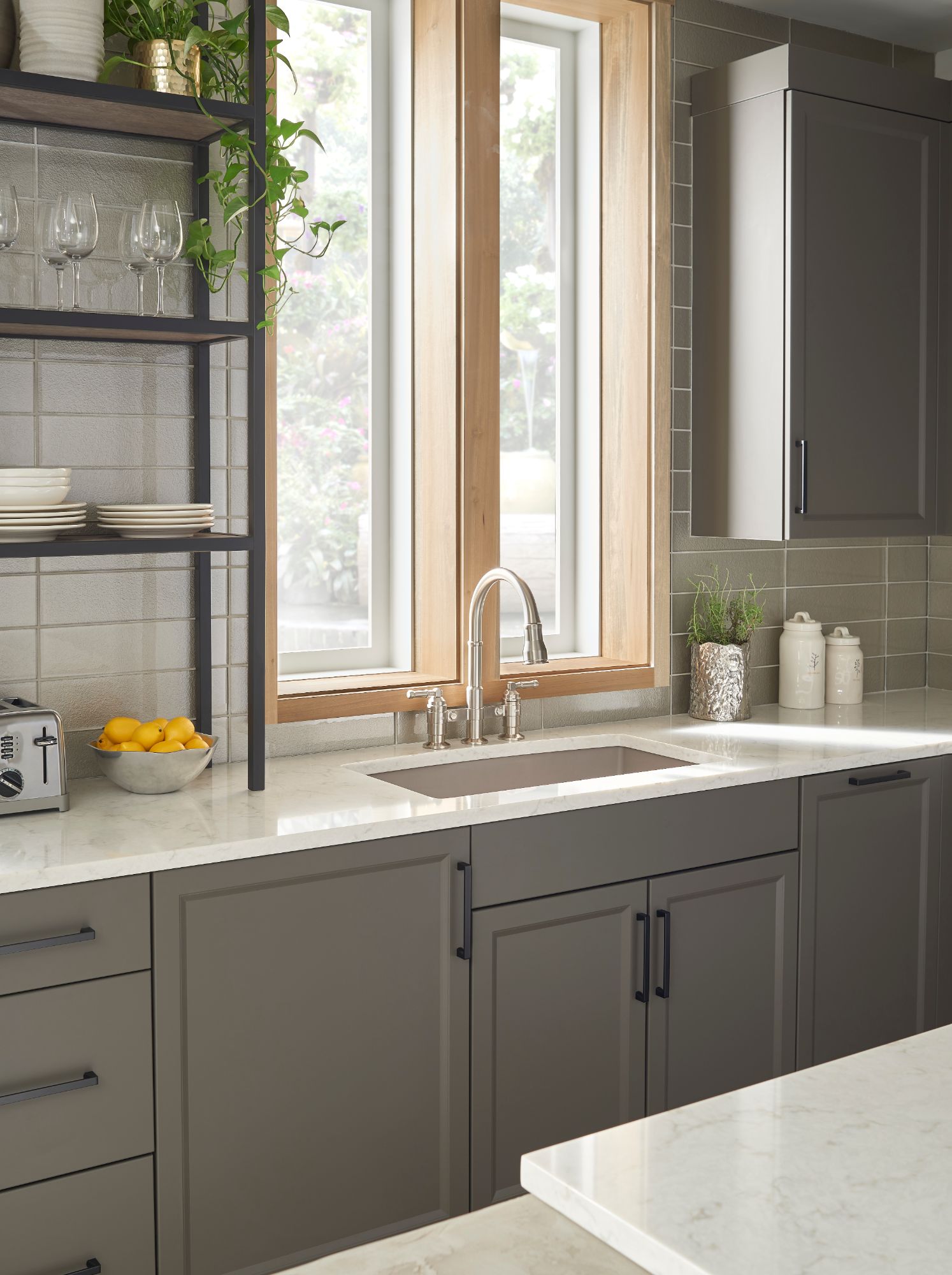Karran 32" Undermount Quartz Composite Kitchen Sink, Concrete, QU-712-CN-PK1
