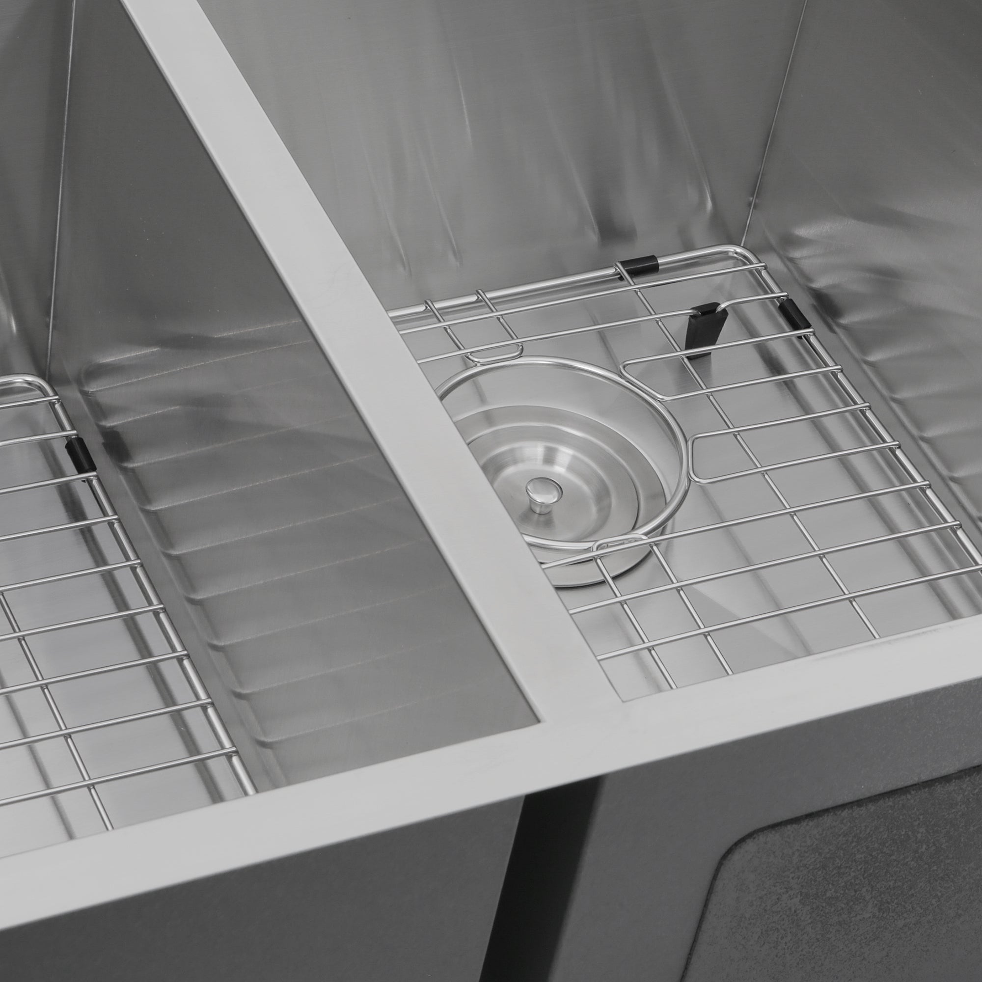 Nantucket Sinks Pro Series 32" Undermount 304 Stainless Steel Kitchen Sink with Accessories, 55/45 Double Bowl, Silver, 16 Gauge, ZR3219-OS-16