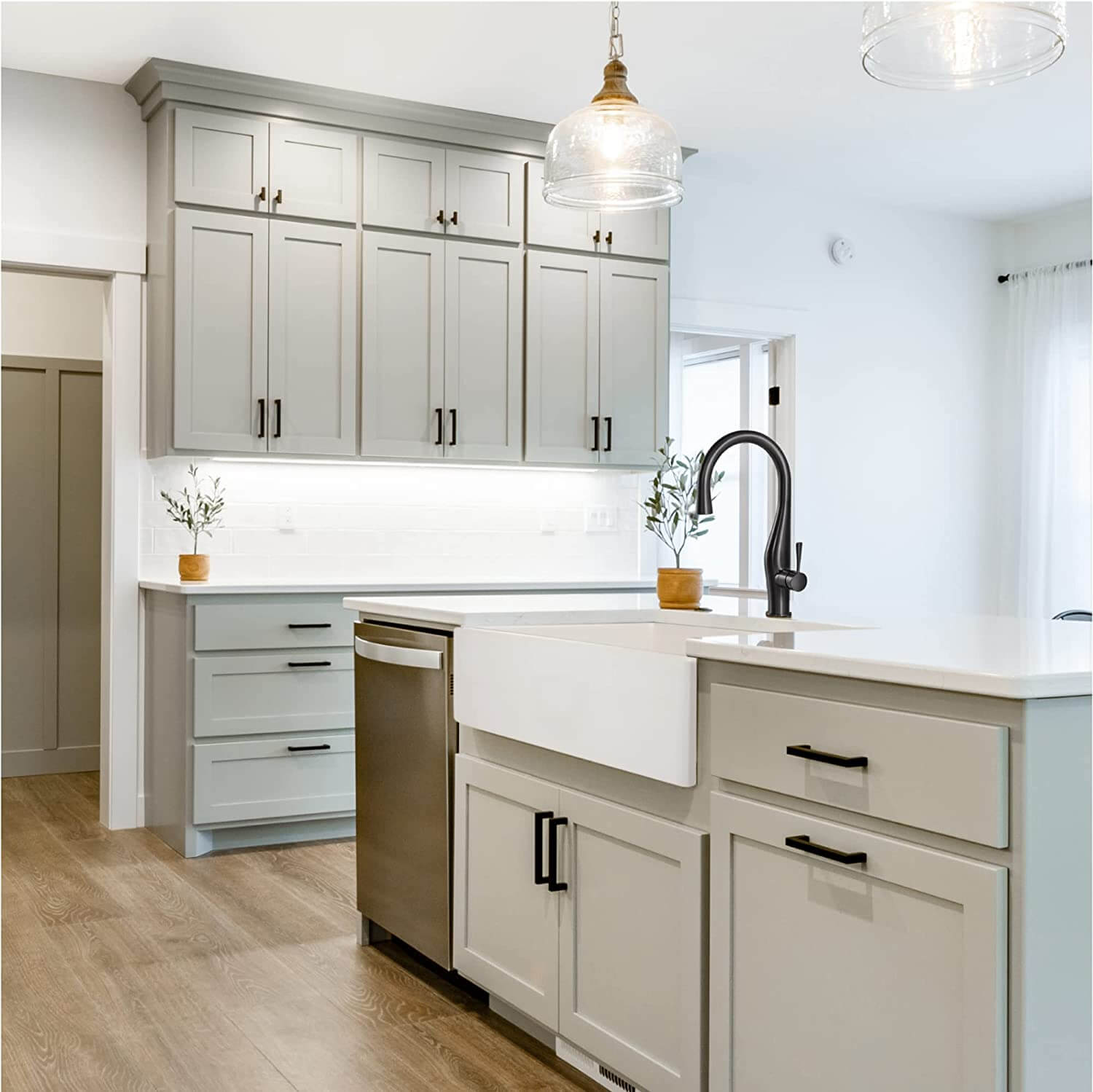Houzer Platus 33" Fireclay Farmhouse Sink, White, PTG-4318 WH